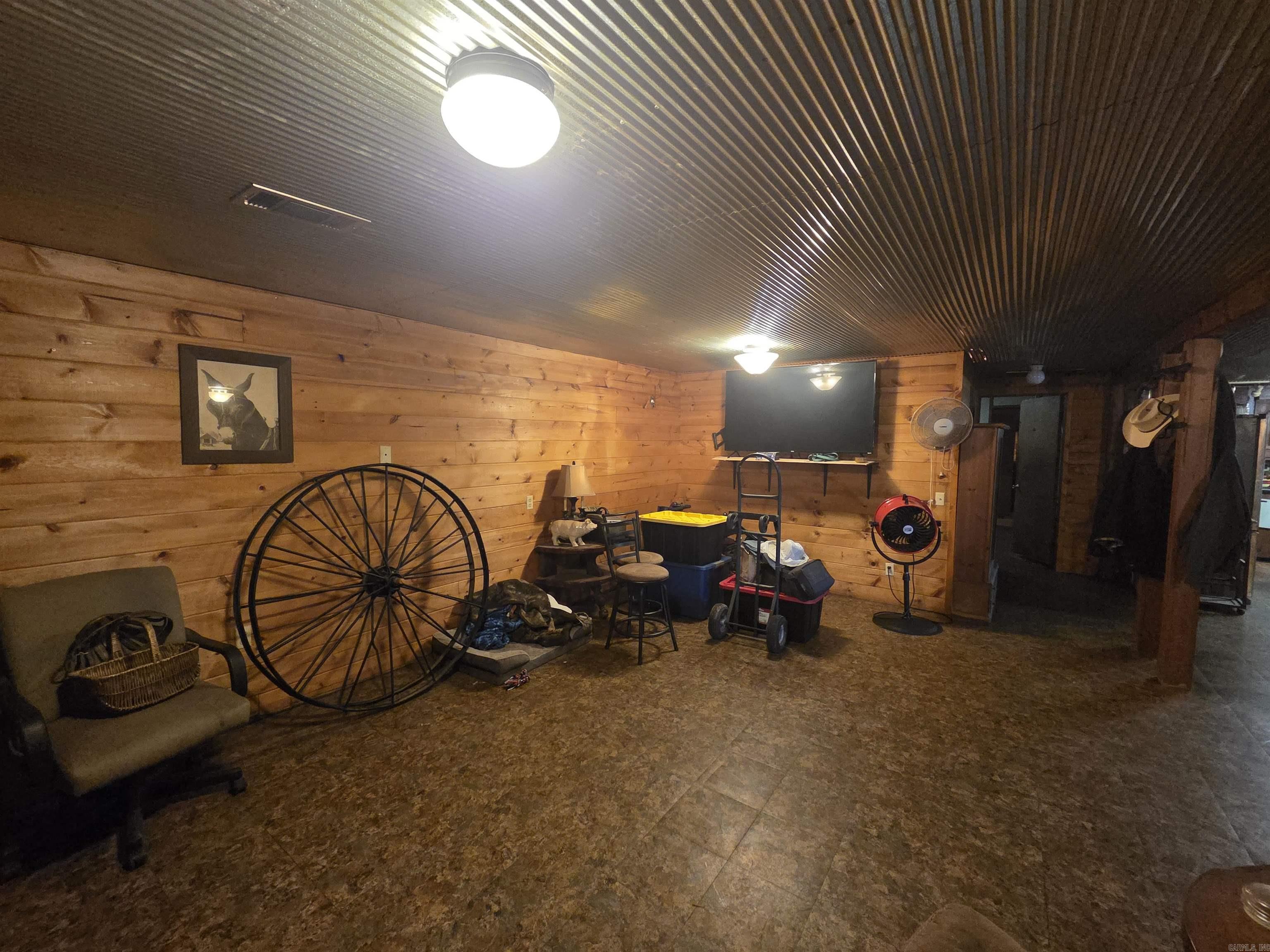 781 Sawmill Road Property Photo 4