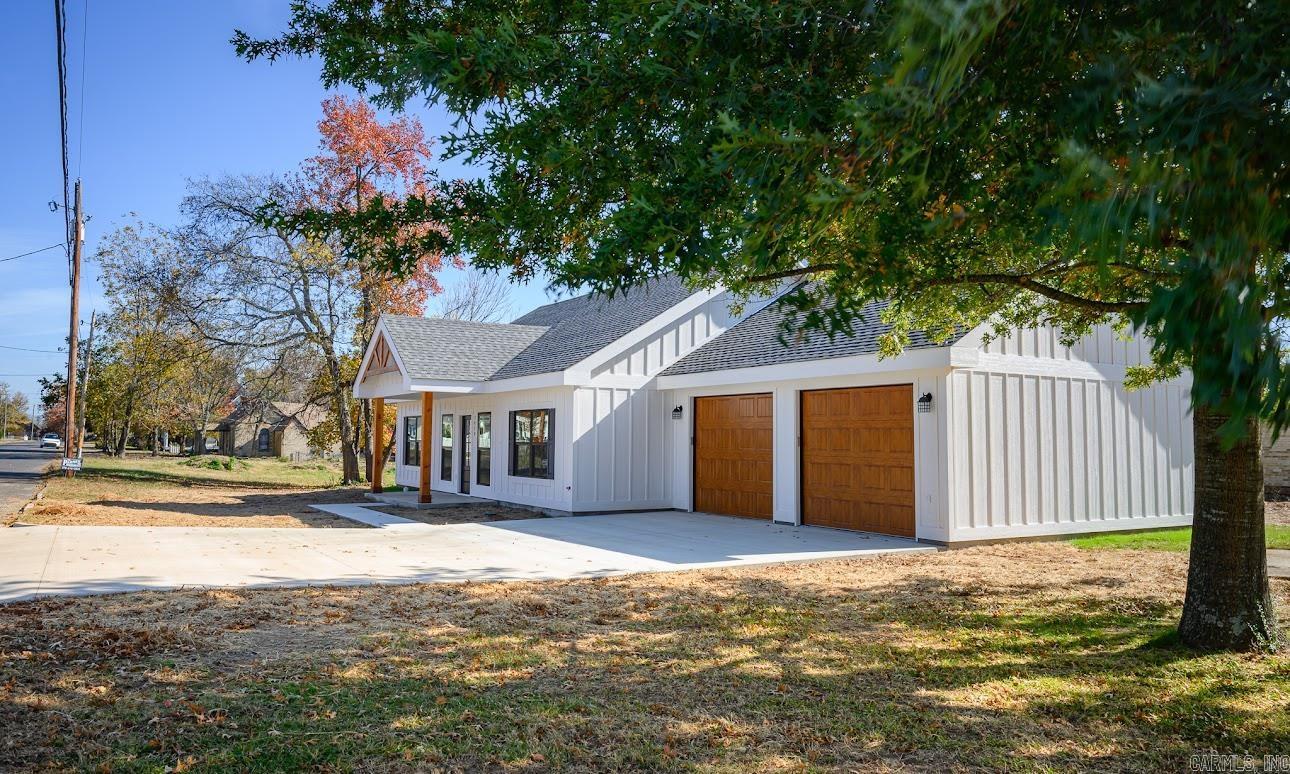 1410 Port Arthur Property Photo 5