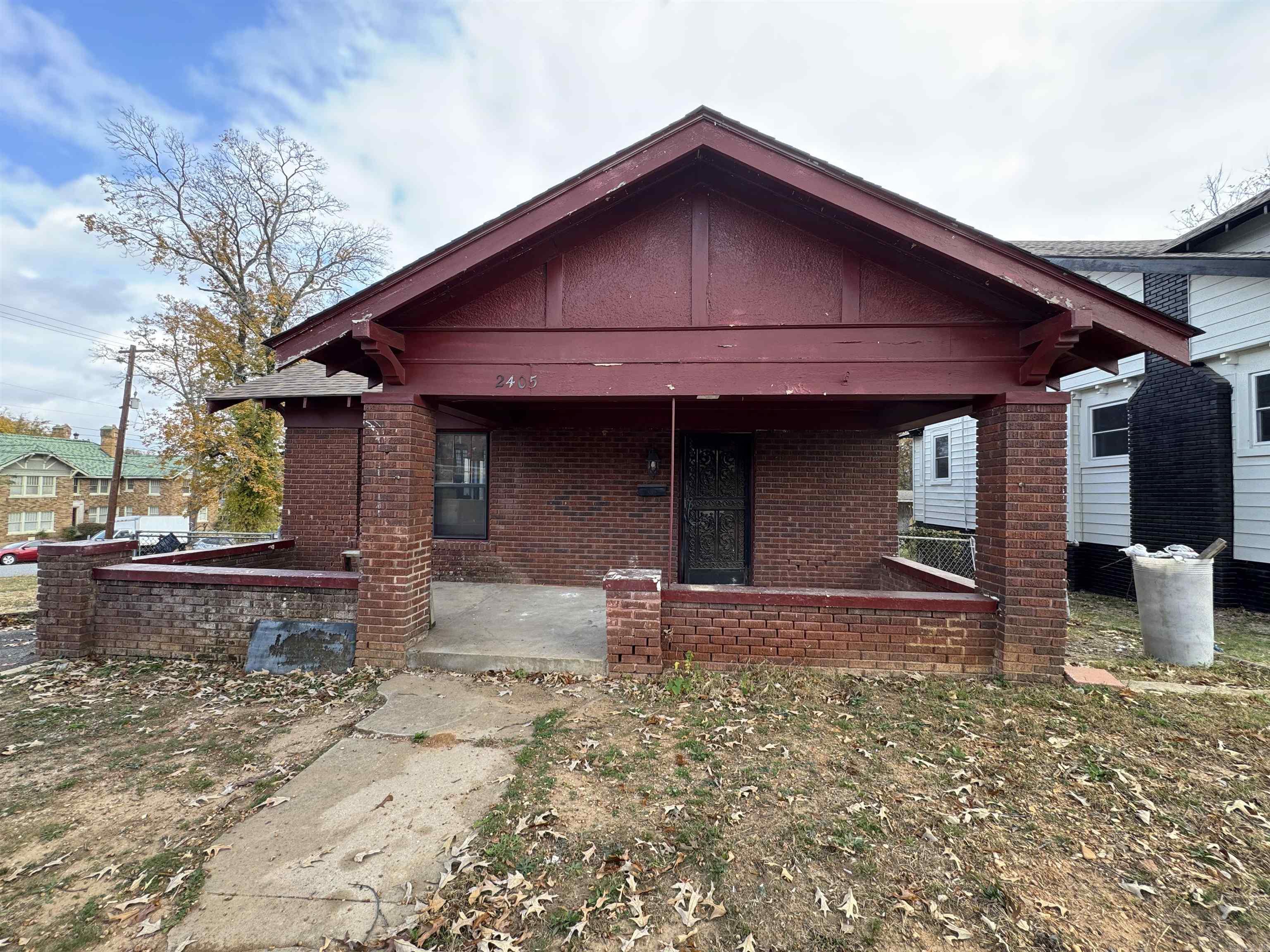2405 Wolfe Street Property Photo 1