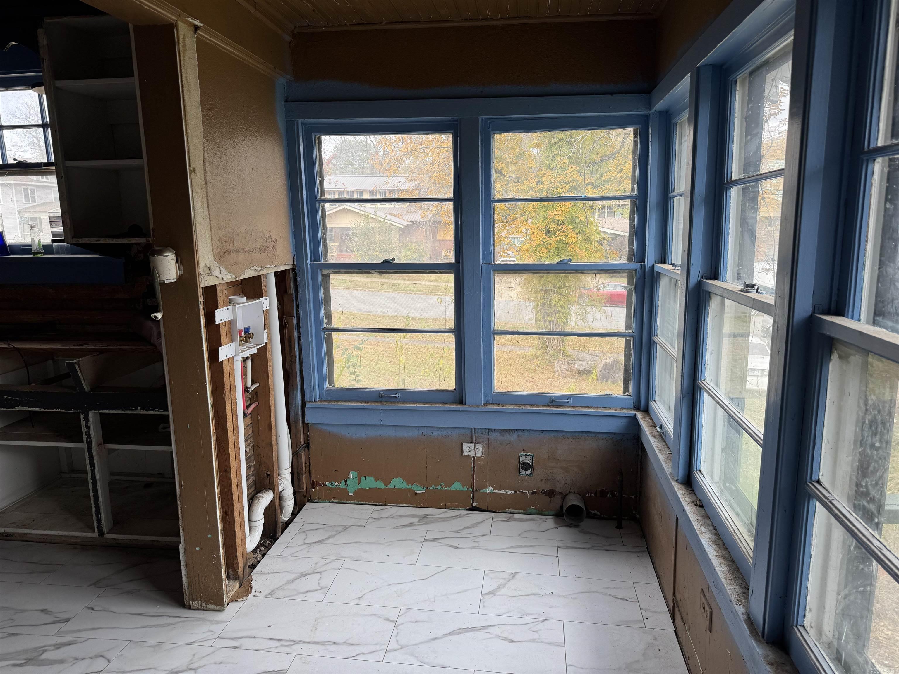 2405 Wolfe Street Property Photo 12