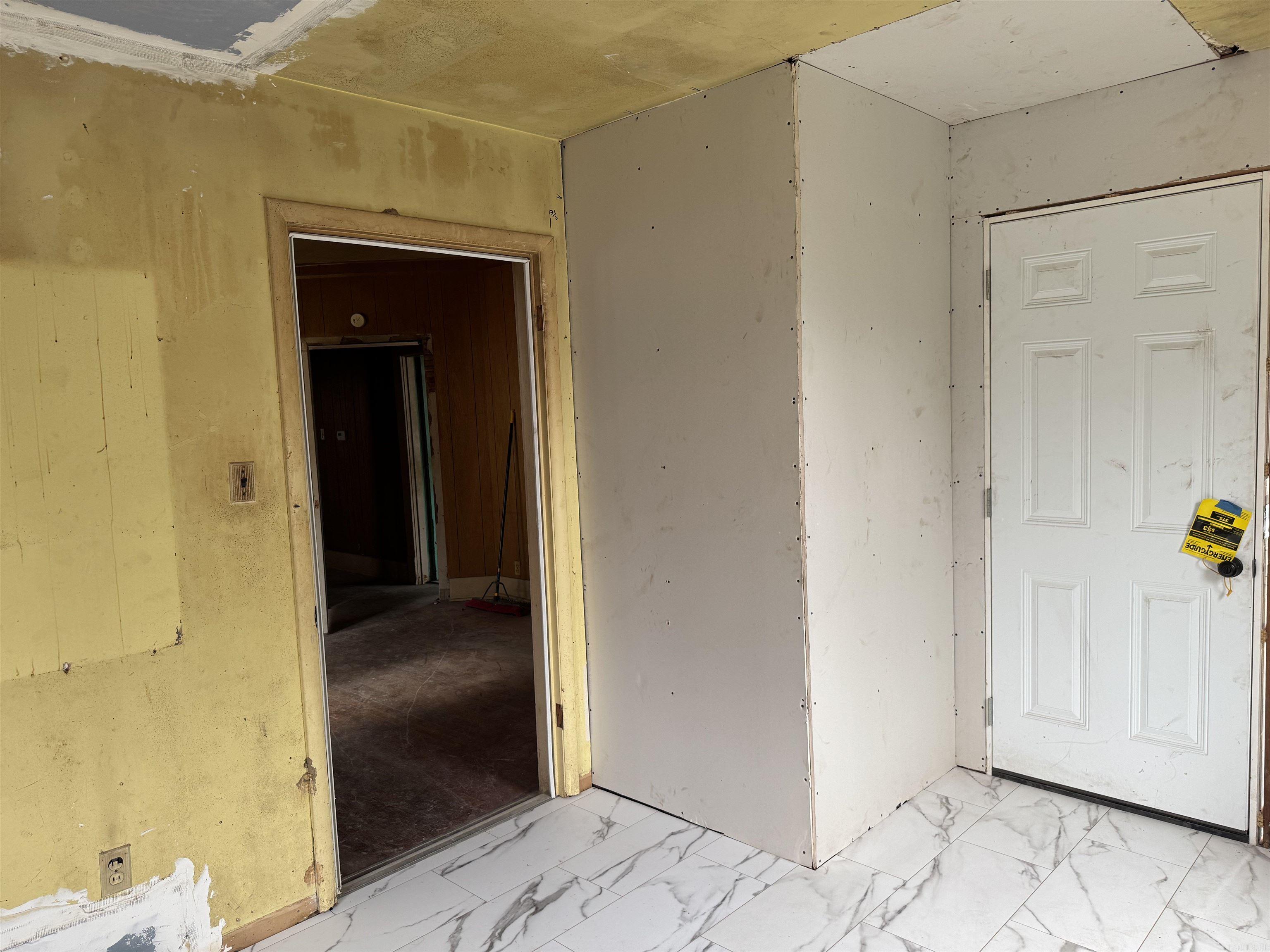 2405 Wolfe Street Property Photo 18