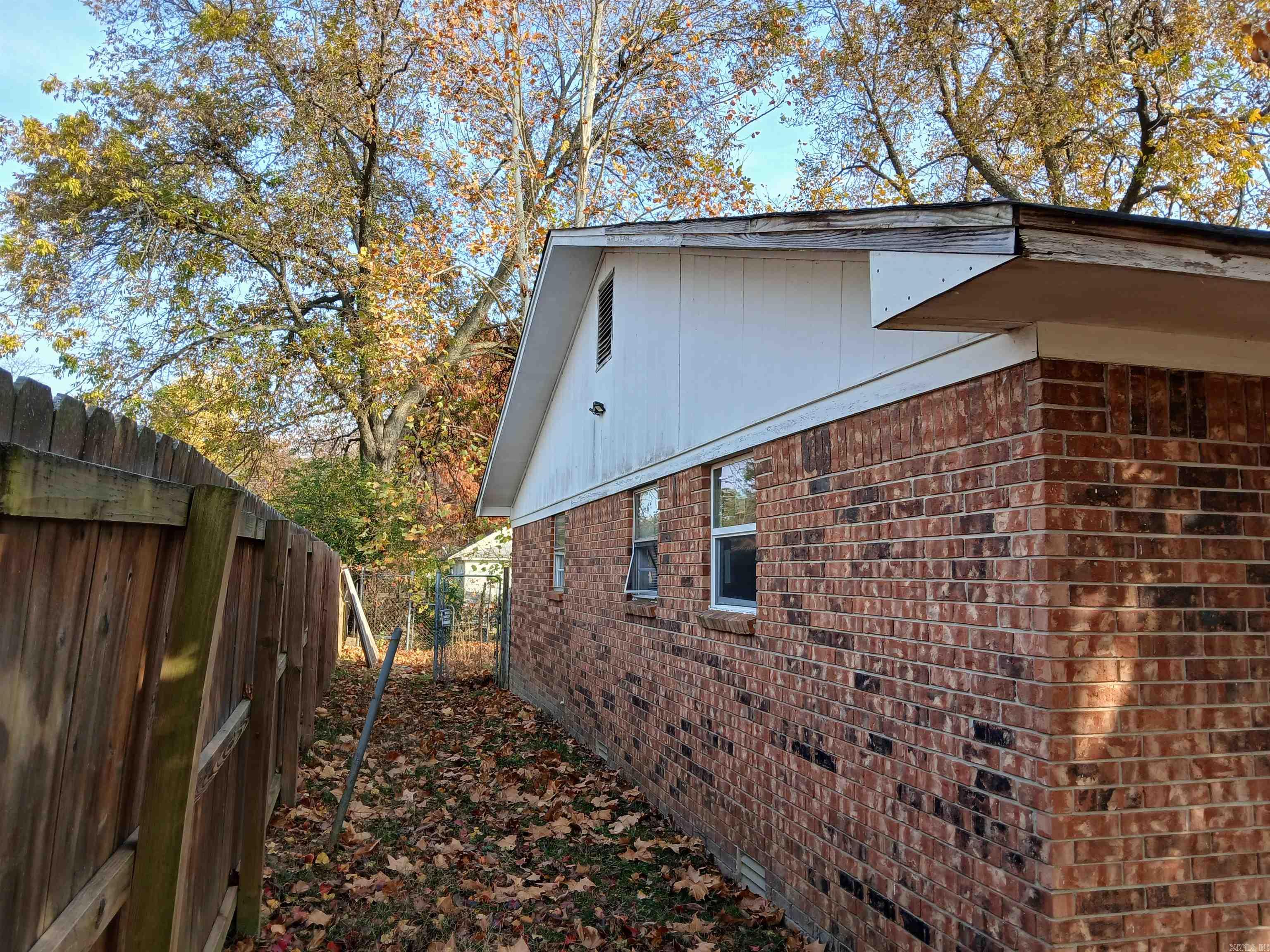510 S Maple Property Photo 4