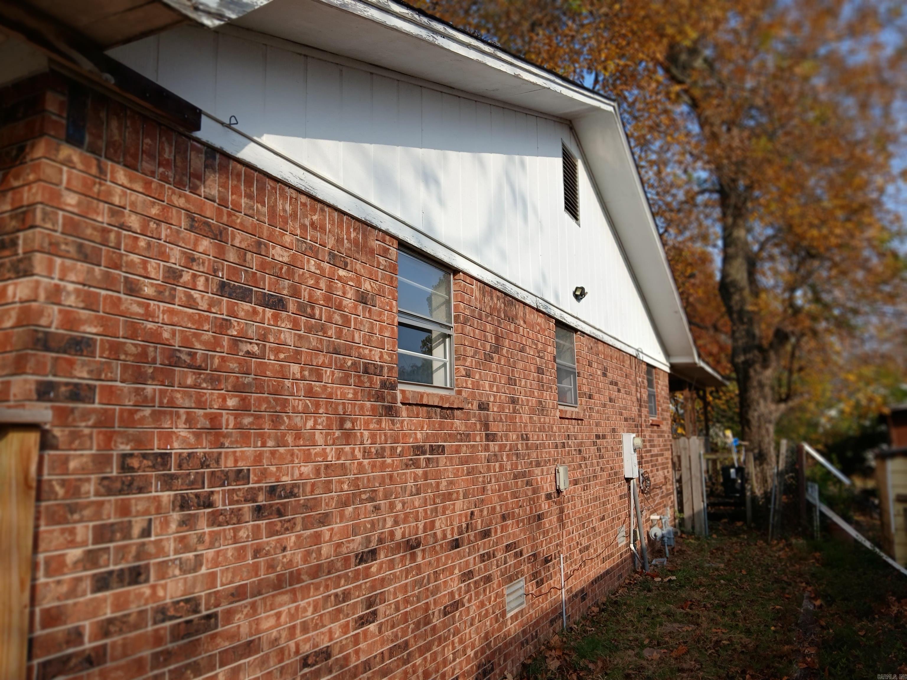 510 S Maple Property Photo 6