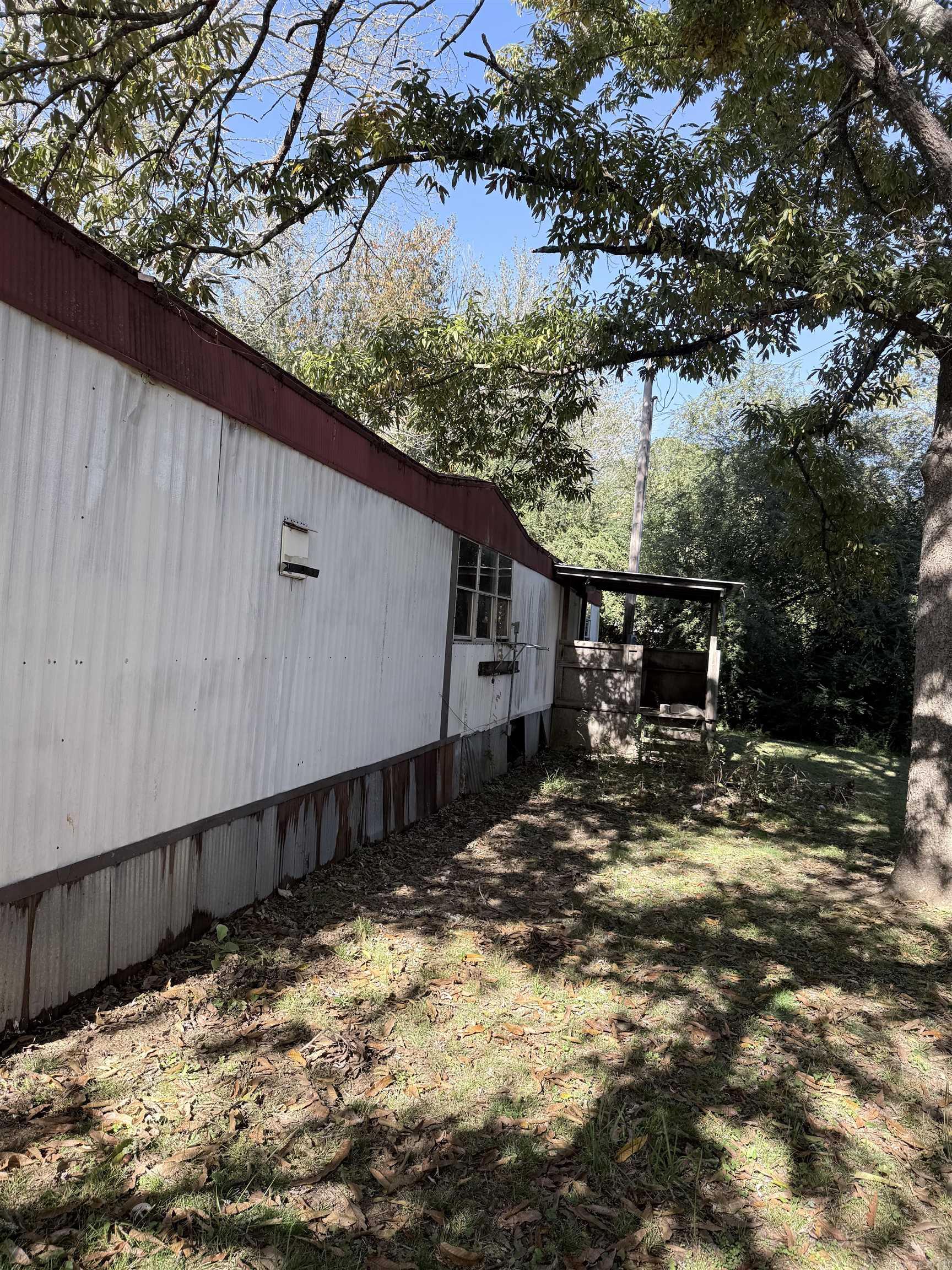 416 S Pine Street Property Photo 4