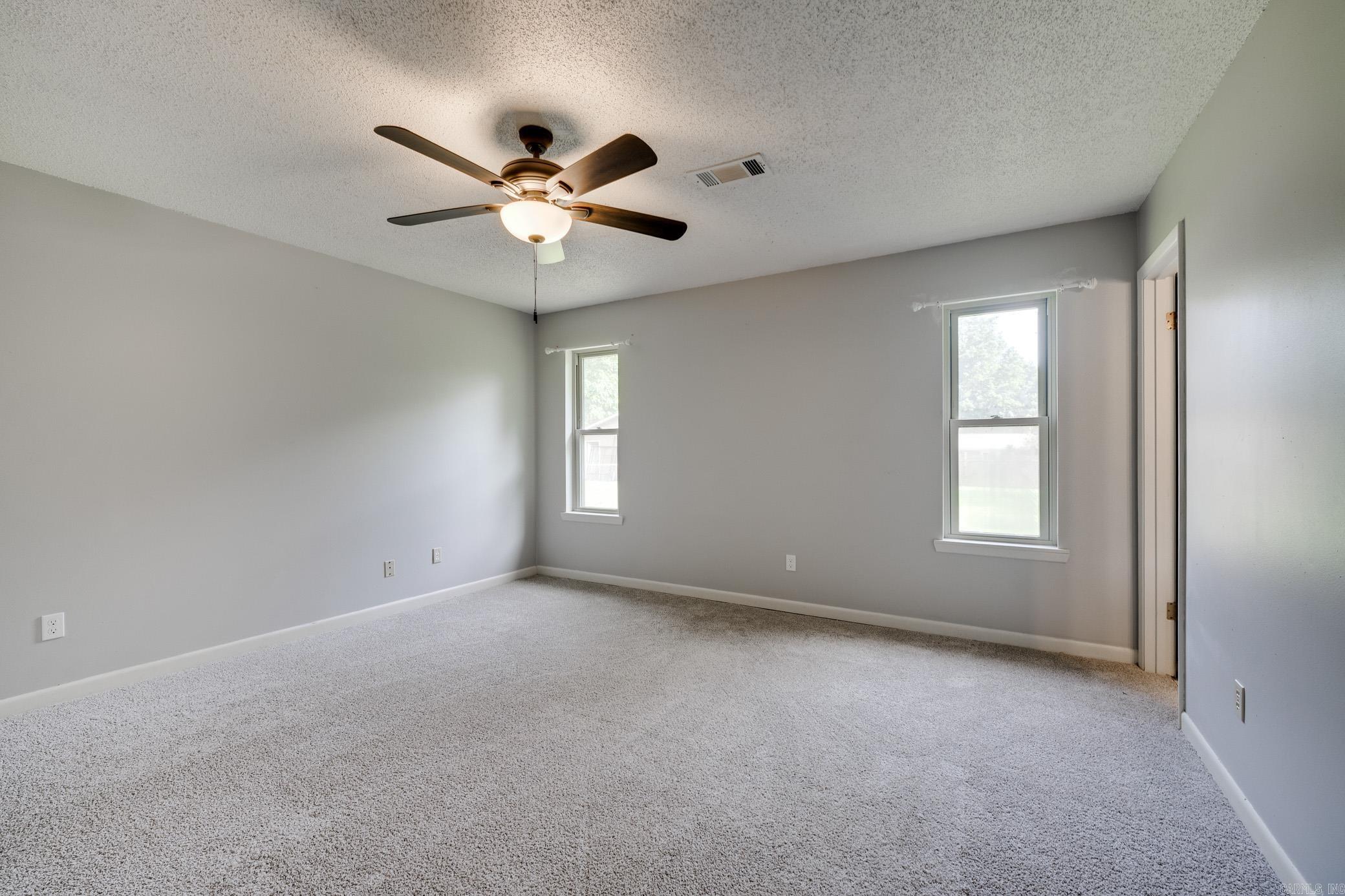 19 Sycamore Street Property Photo 26