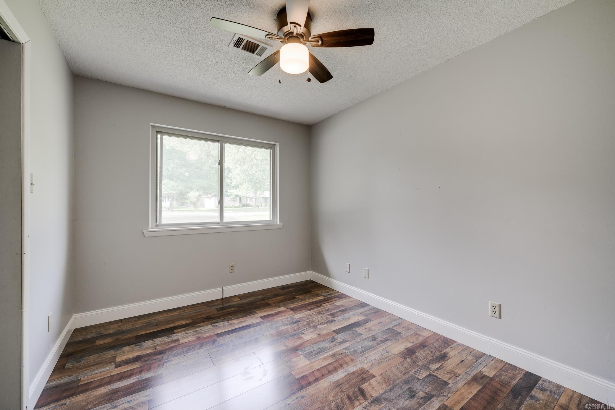 19 Sycamore Street Property Photo 34