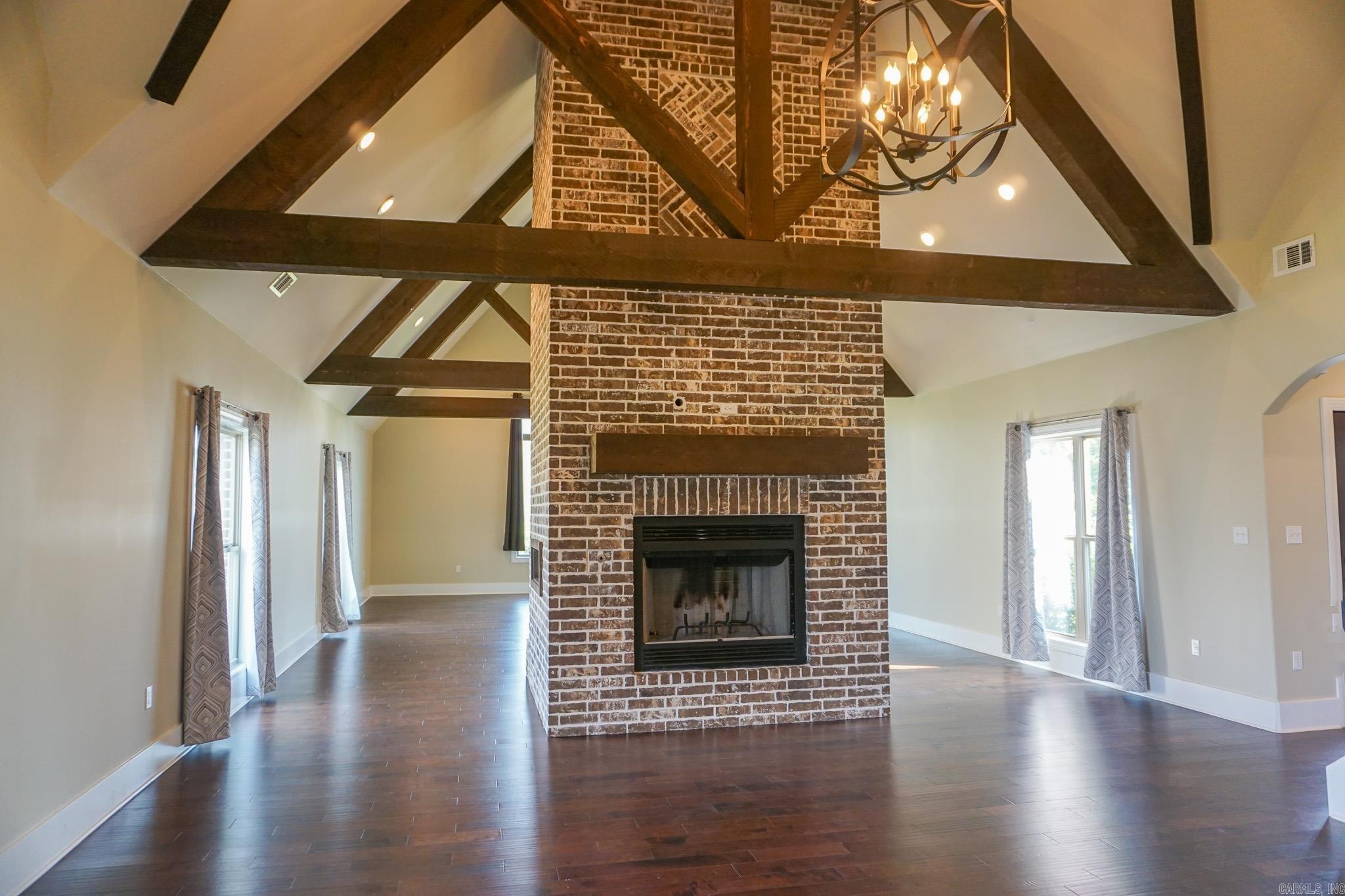 4269 Farmington Cove Property Photo 6