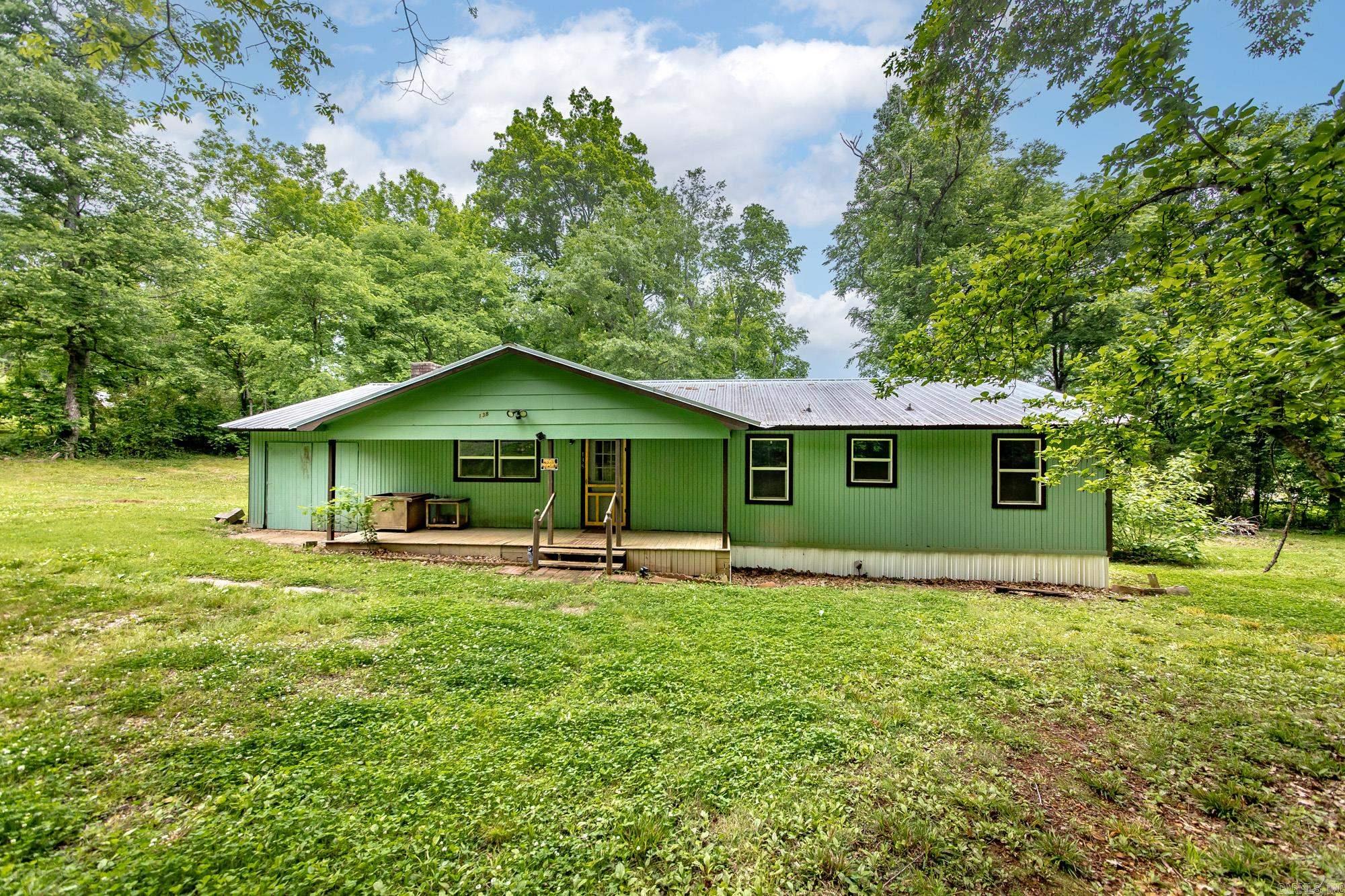 138 Satin Circle Property Photo 2
