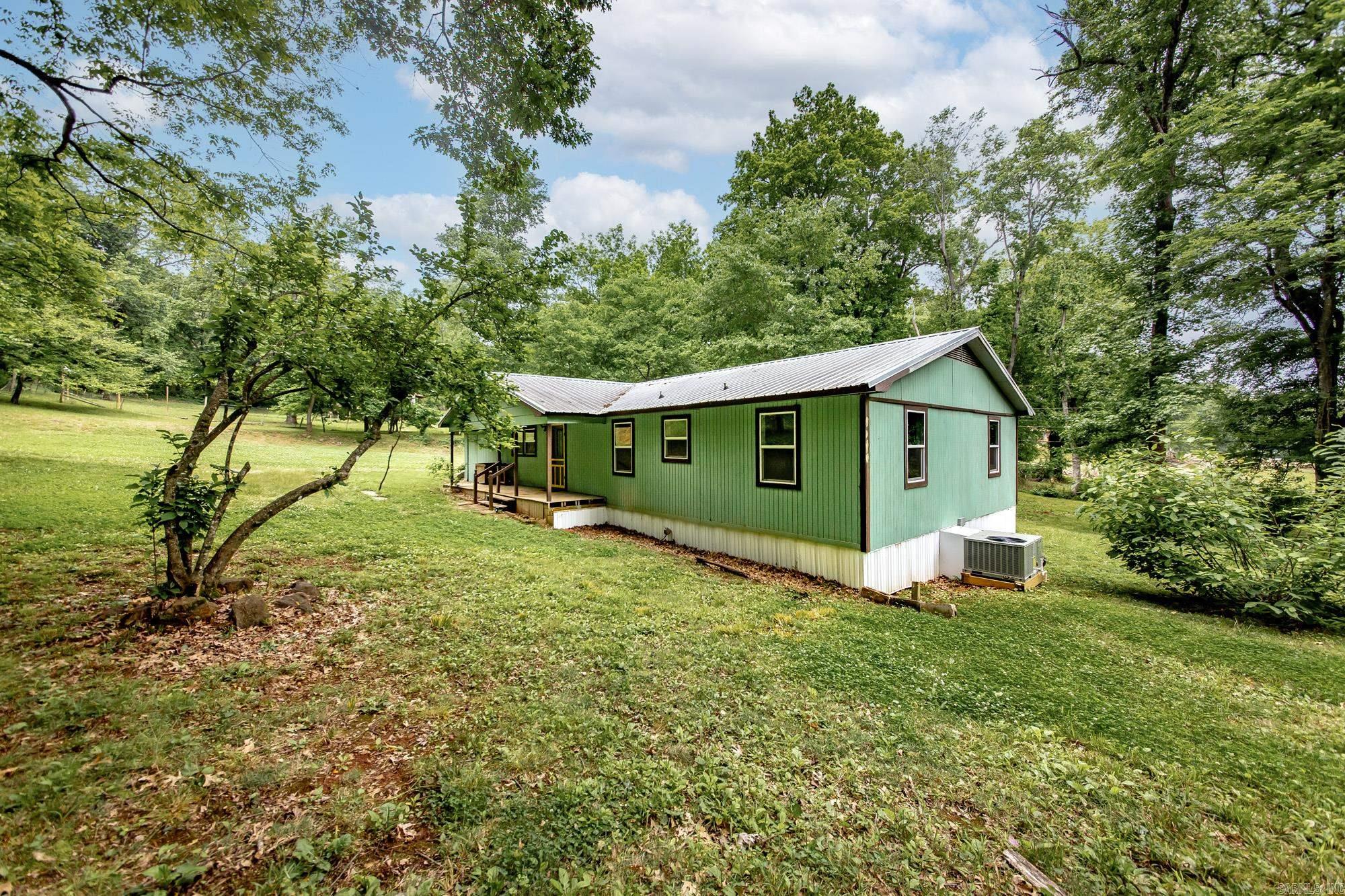 138 Satin Circle Property Photo 4