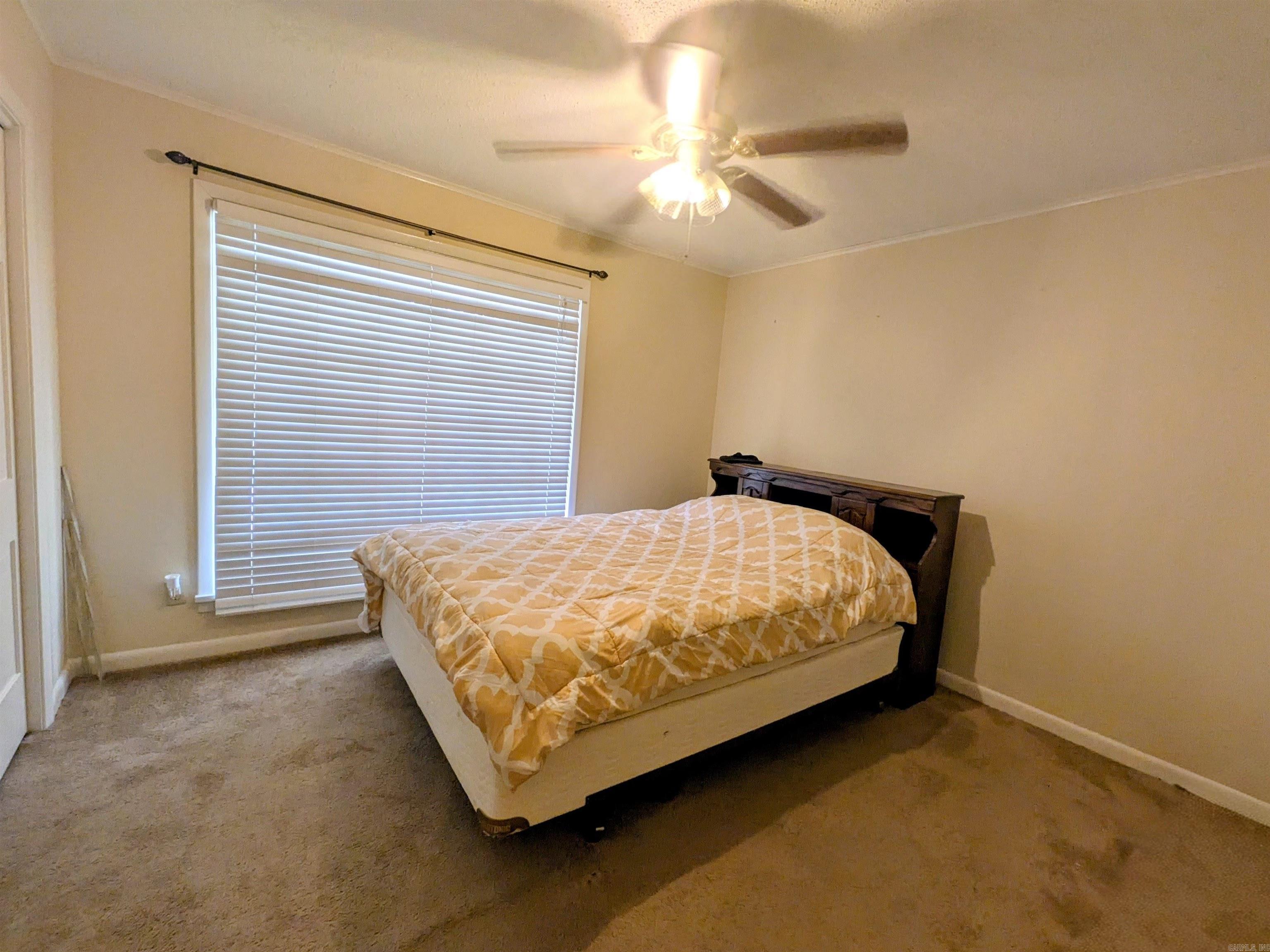 128 Elaine Property Photo 9