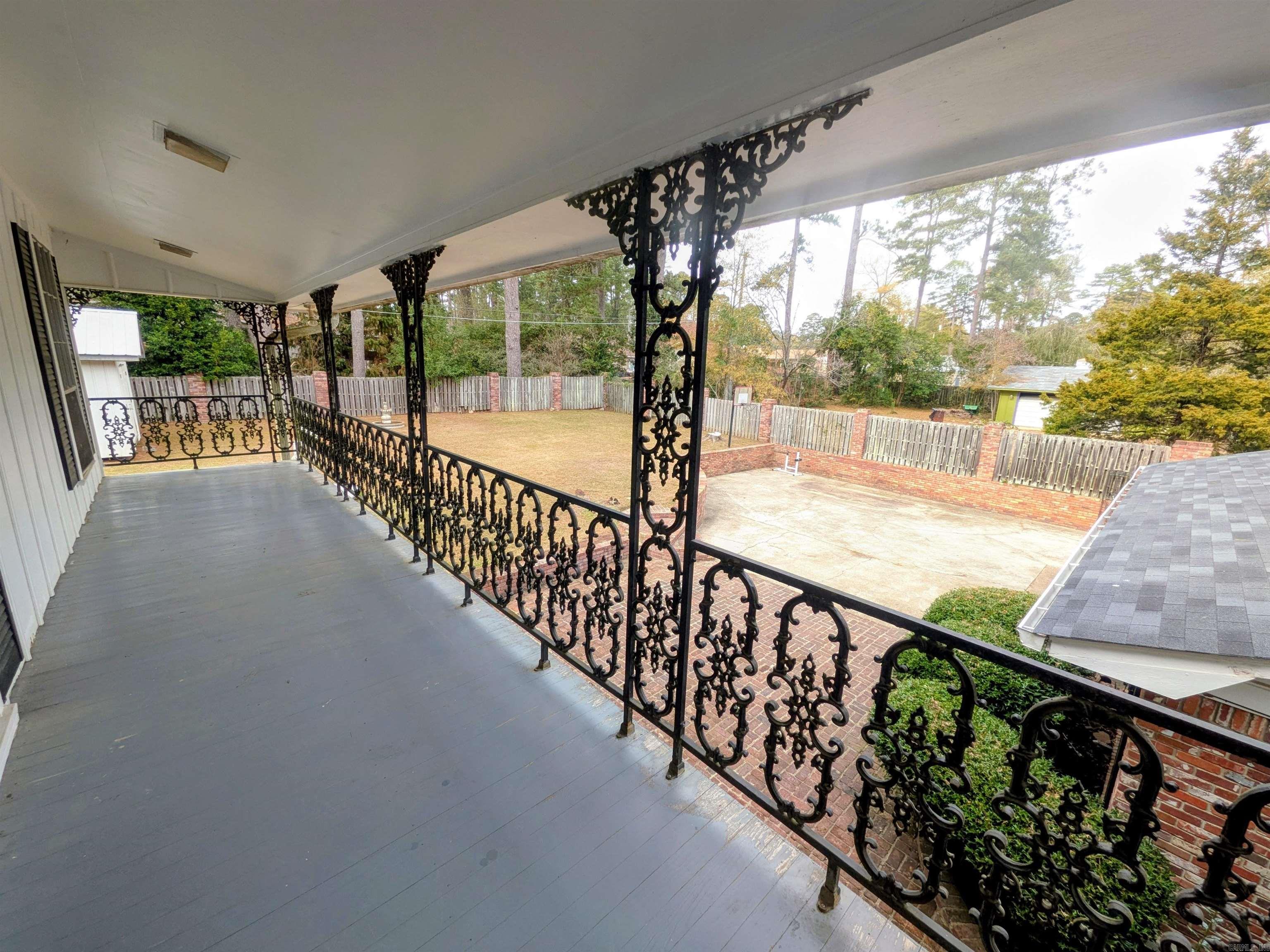 128 Elaine Property Photo 23