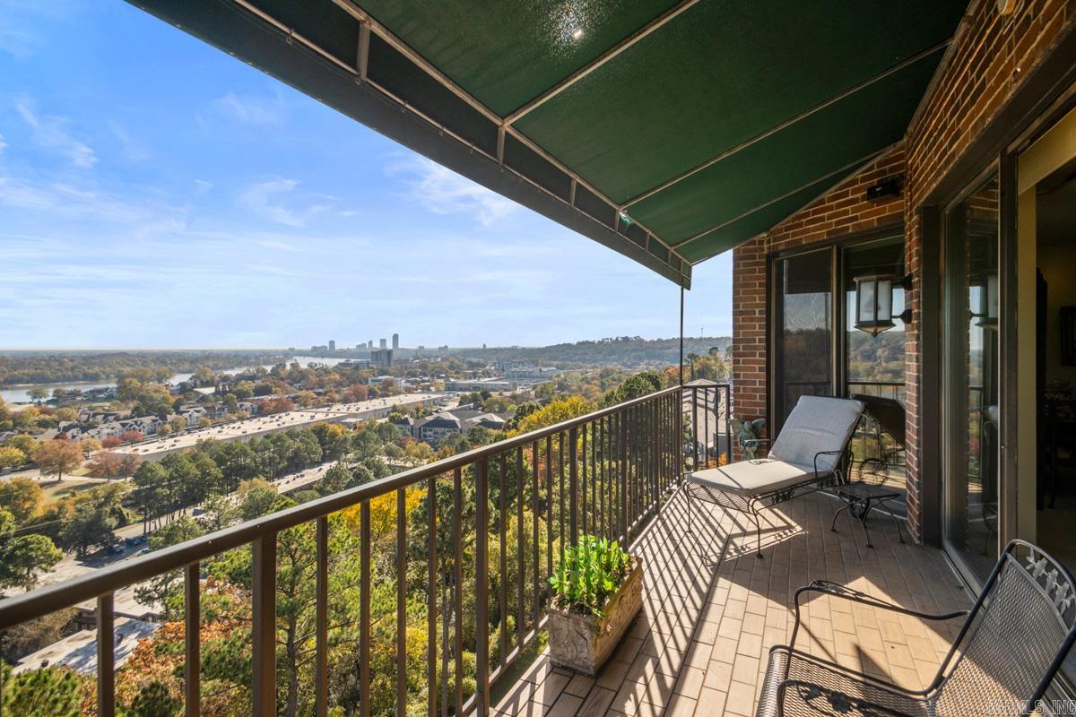 1 Treetops Lane Property Photo 34