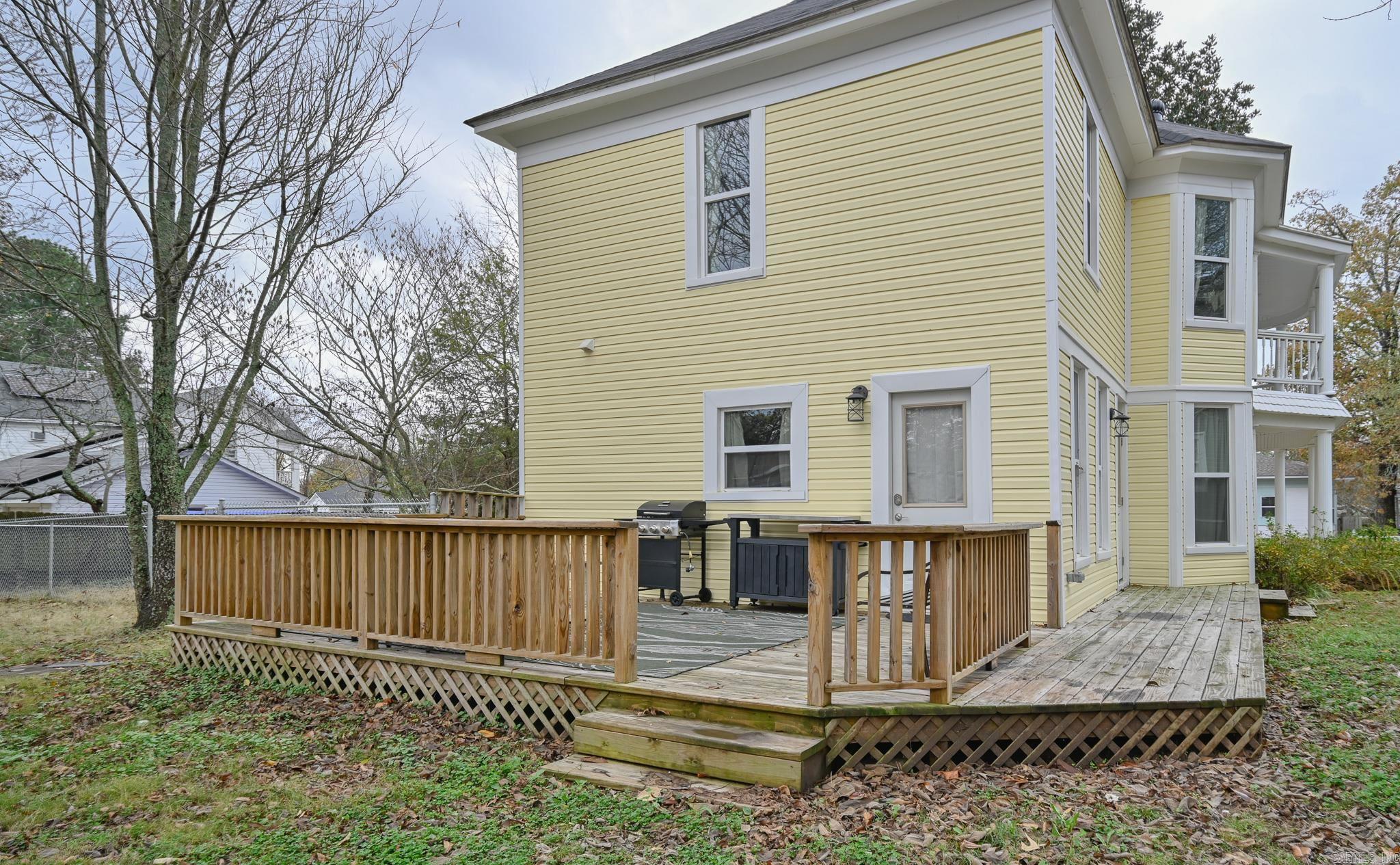 604 Tenth St. Property Photo 4