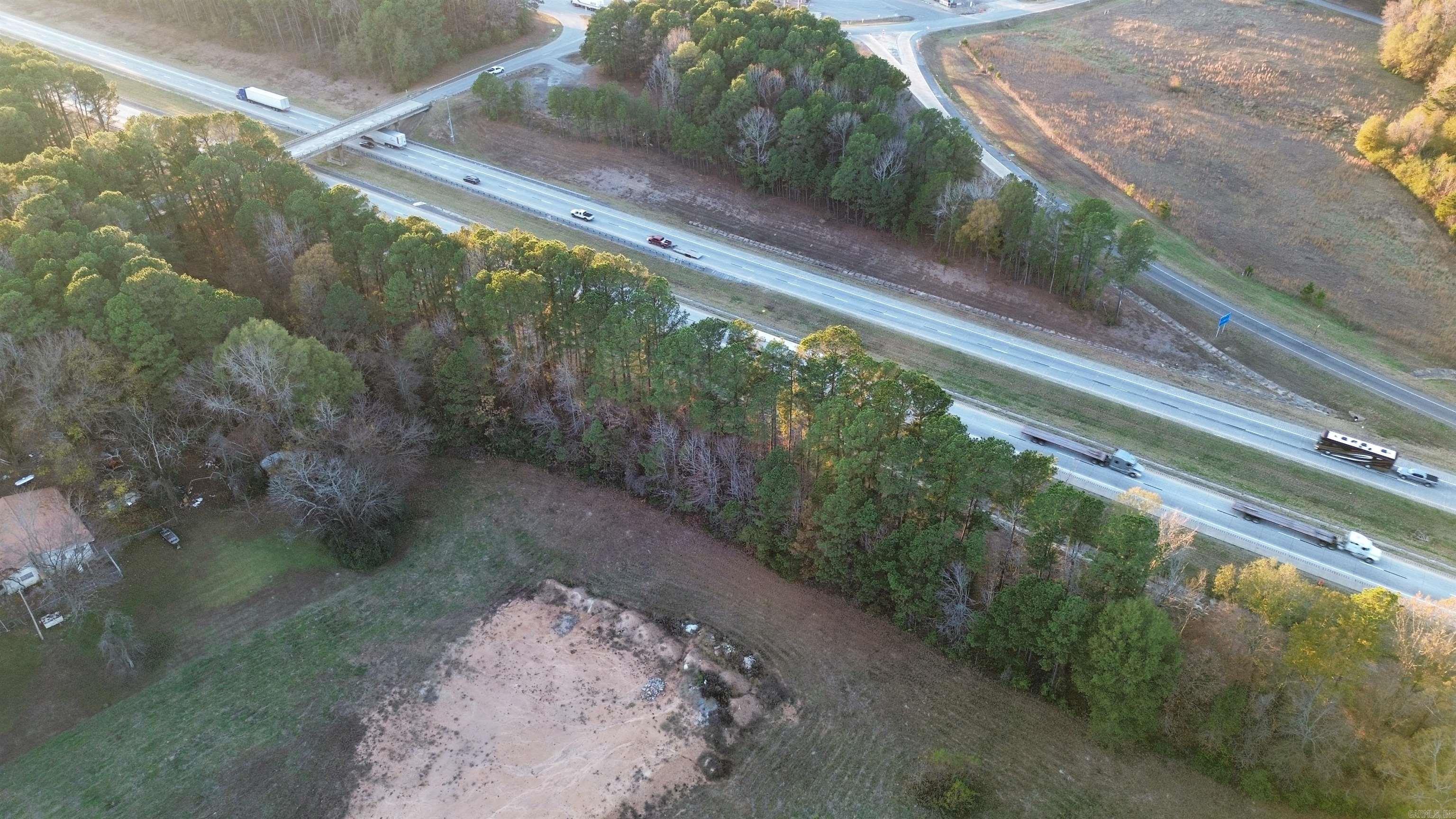 000 67 & I-30 Highway Property Photo 7