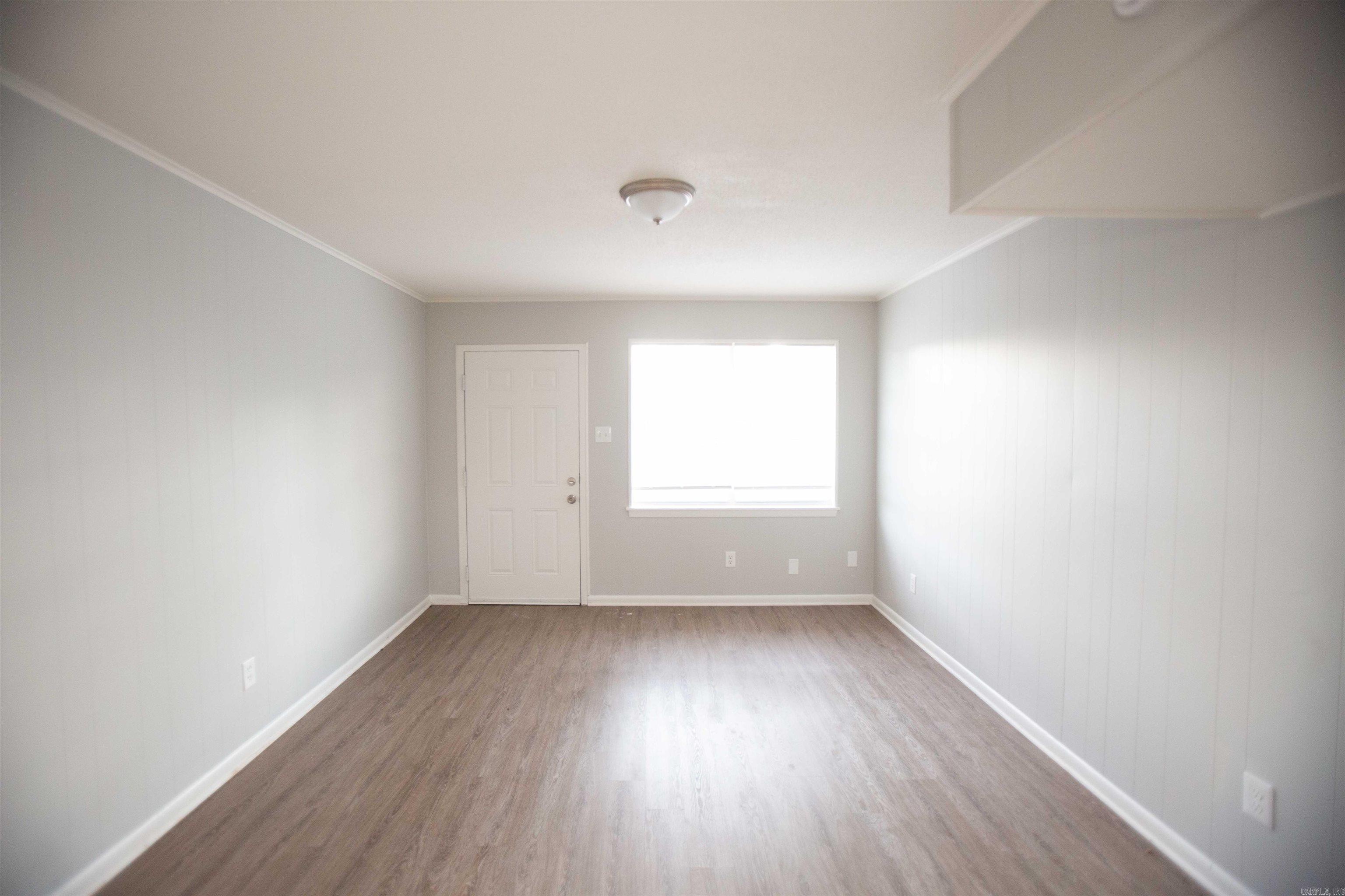 3017 Parkway Drive 6 Property Photo 3