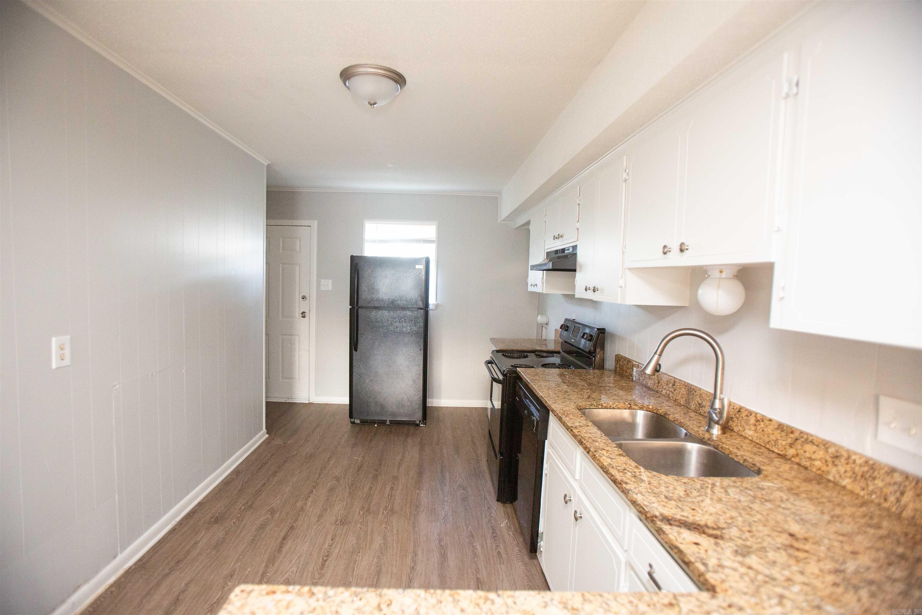 3017 Parkway Drive 6 Property Photo 4
