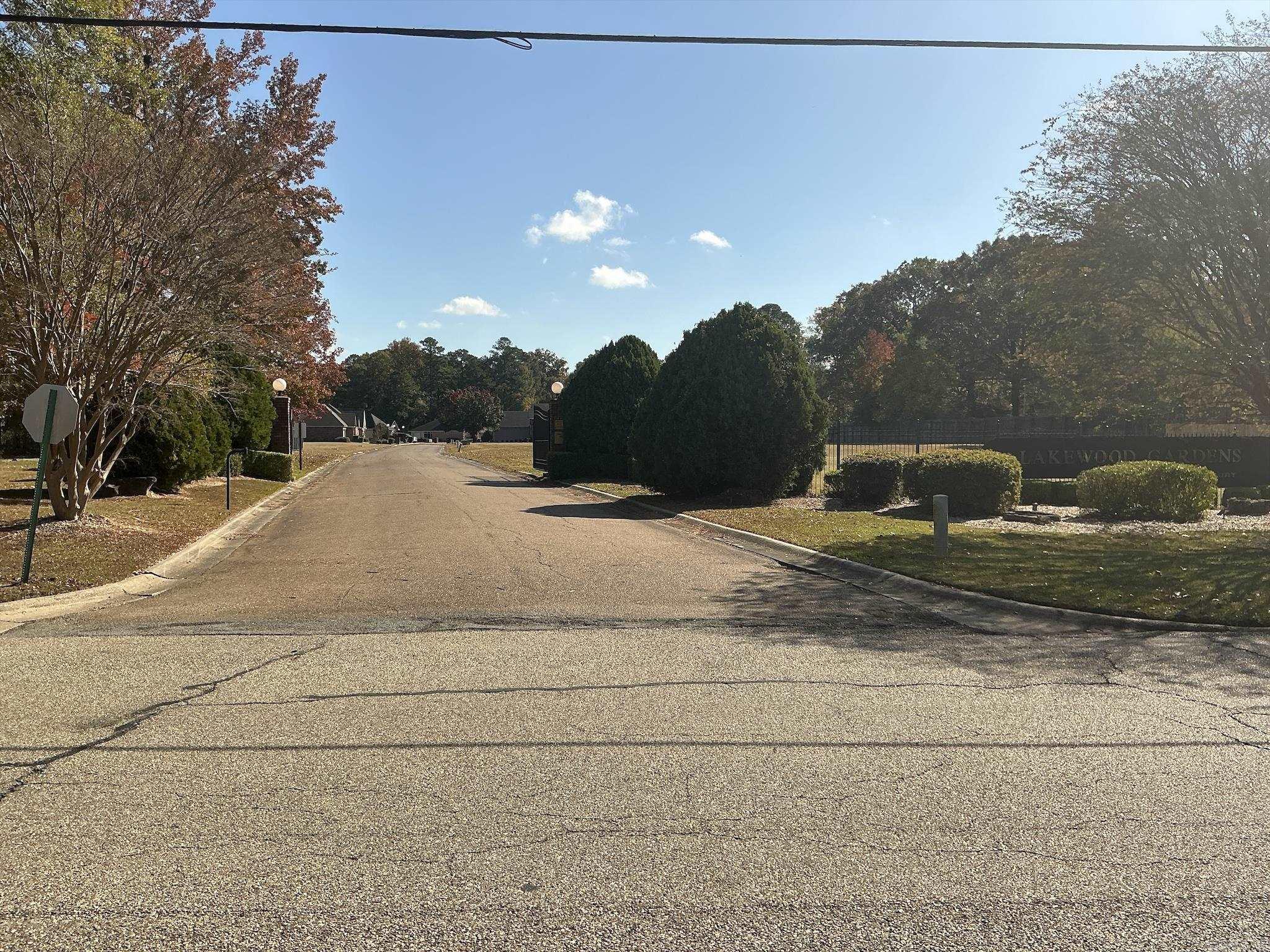 205 Stonegate Property Photo 7