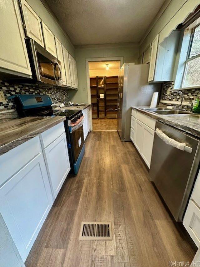 5060 Hill Harper Road Property Photo 4