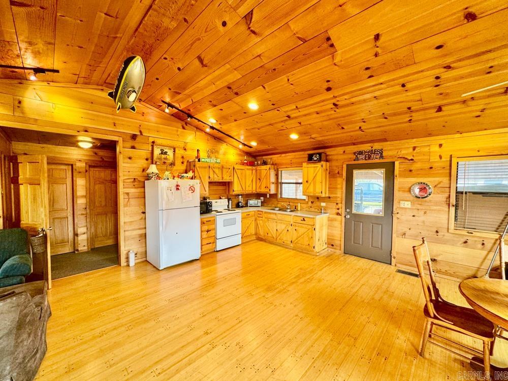 31025 263 Highway Property Photo 5