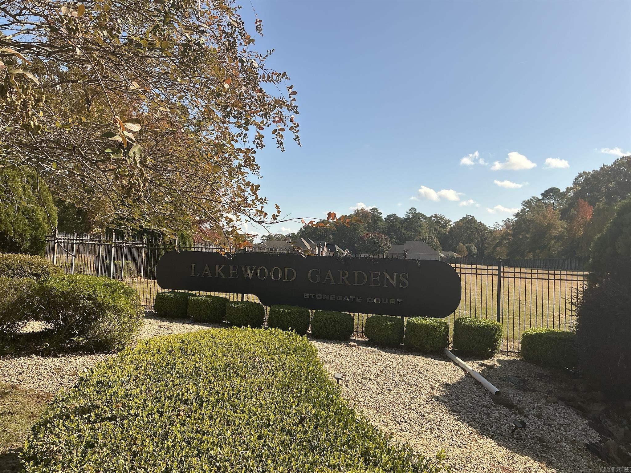 209 Stonegate Property Photo 10