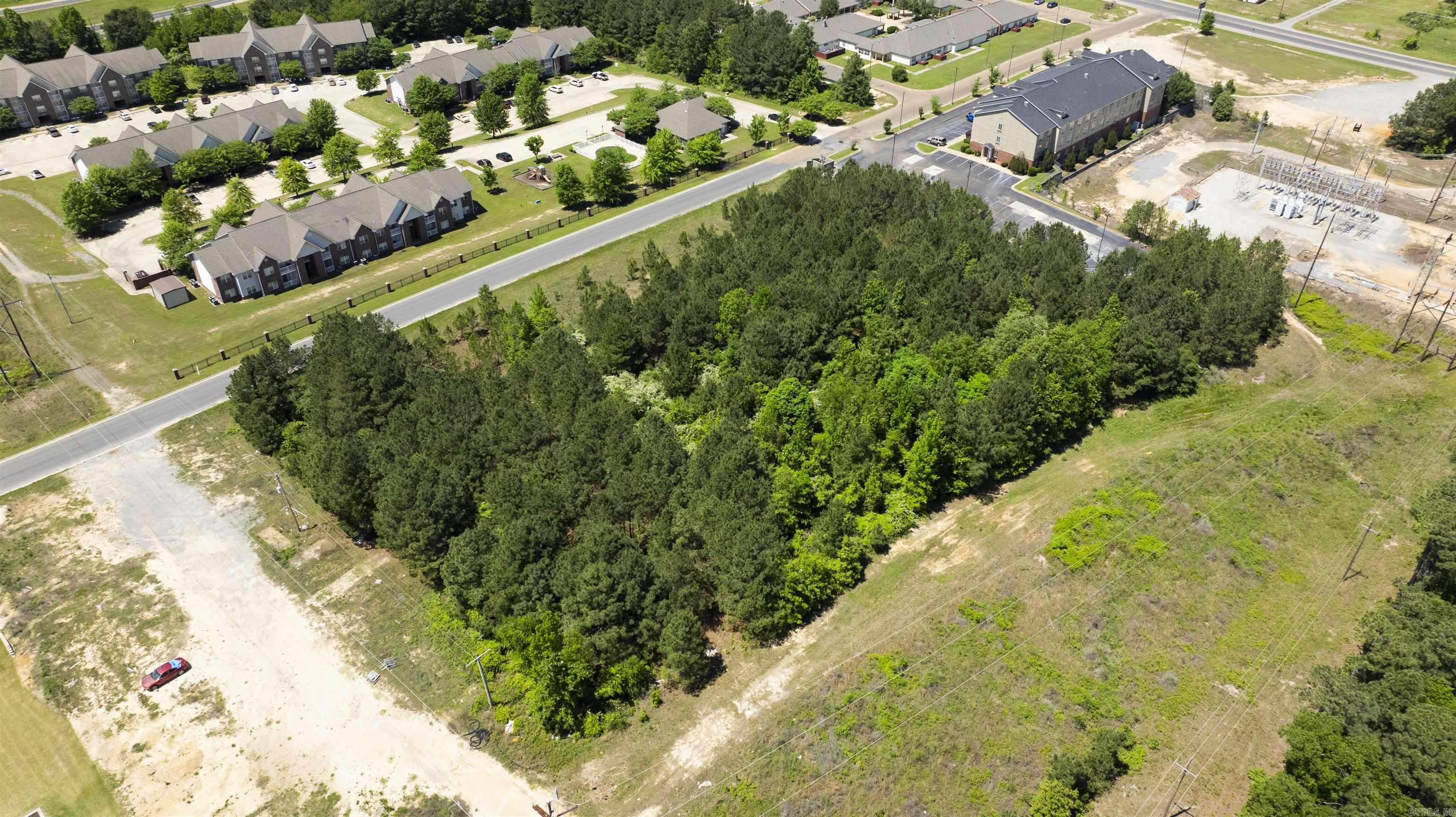 Beverly Dr. Property Photo 3