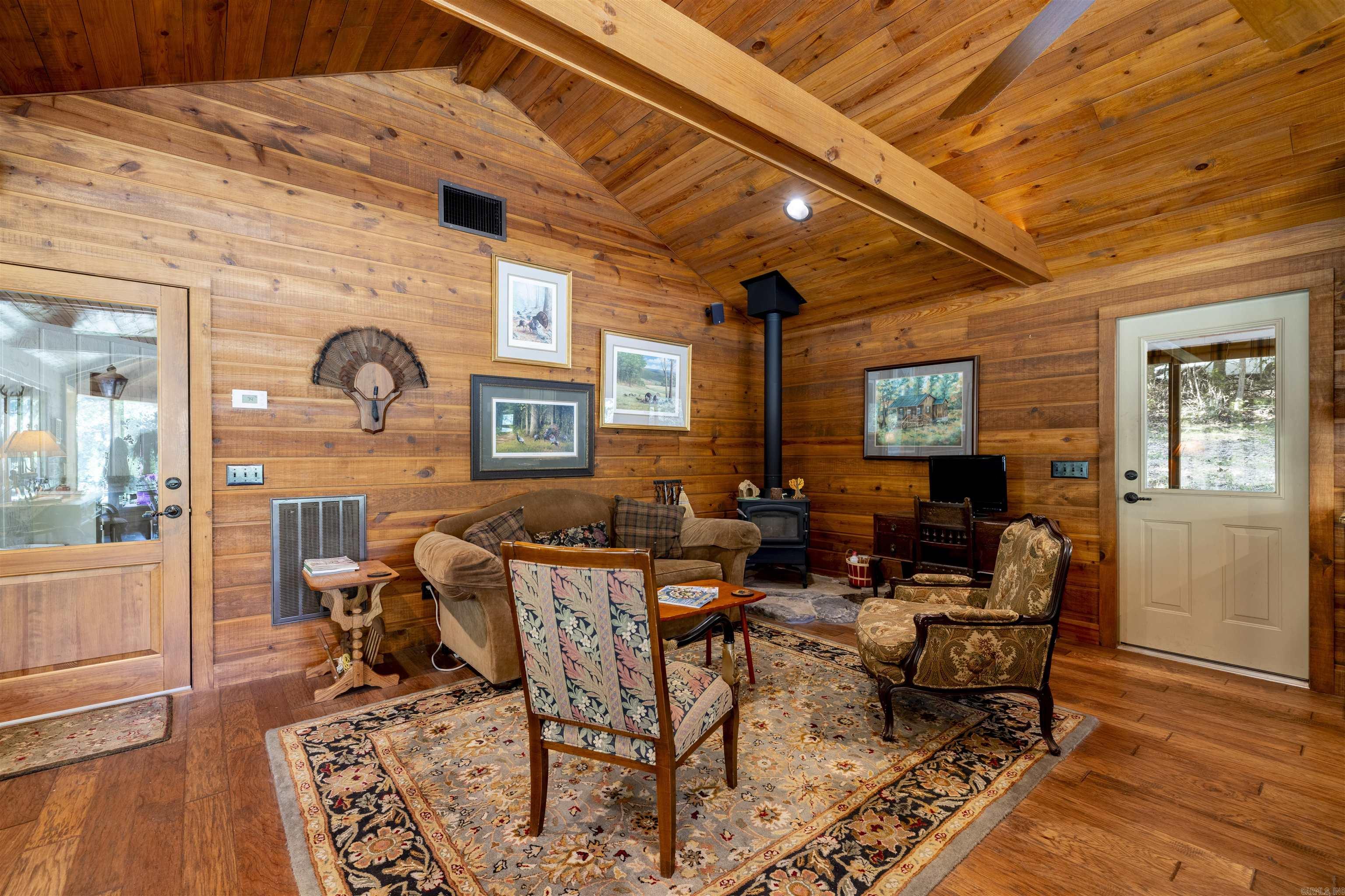 505 Clabber Lane Property Photo 4