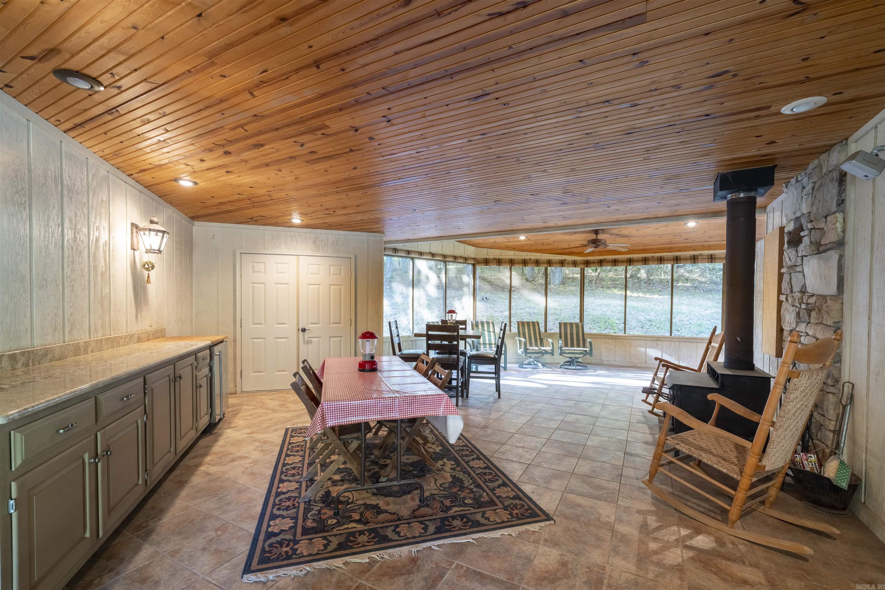 505 Clabber Lane Property Photo 11