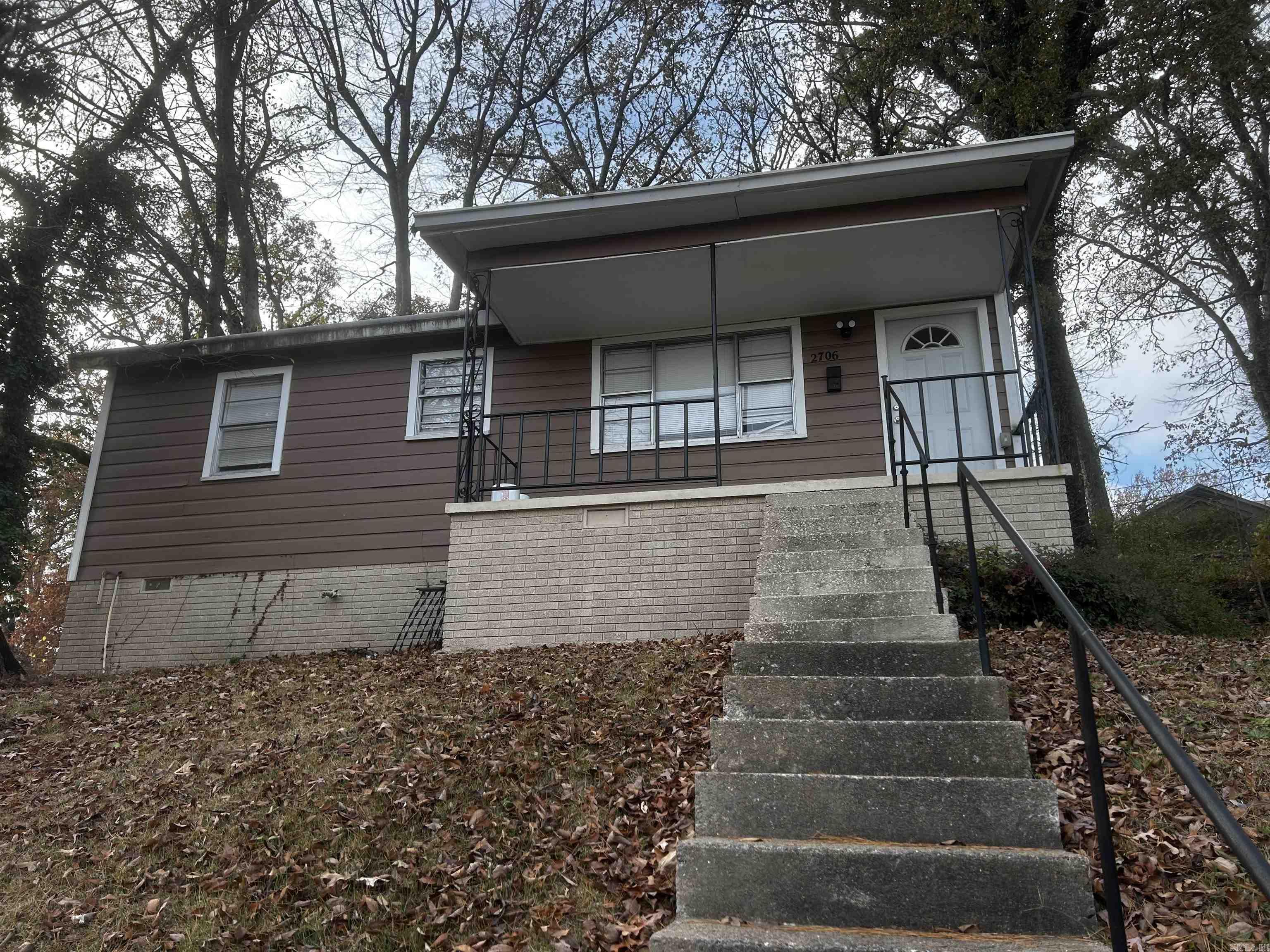 2706 Martin Luther King Dr Property Photo 1