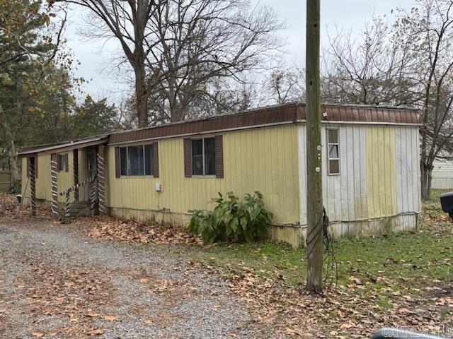 823 Morris Avenue Property Photo 8