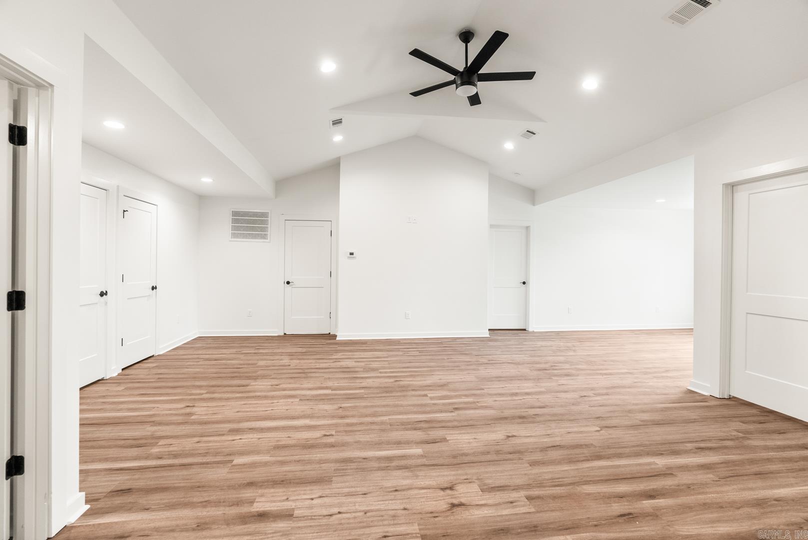 34 Kirkland Property Photo 30