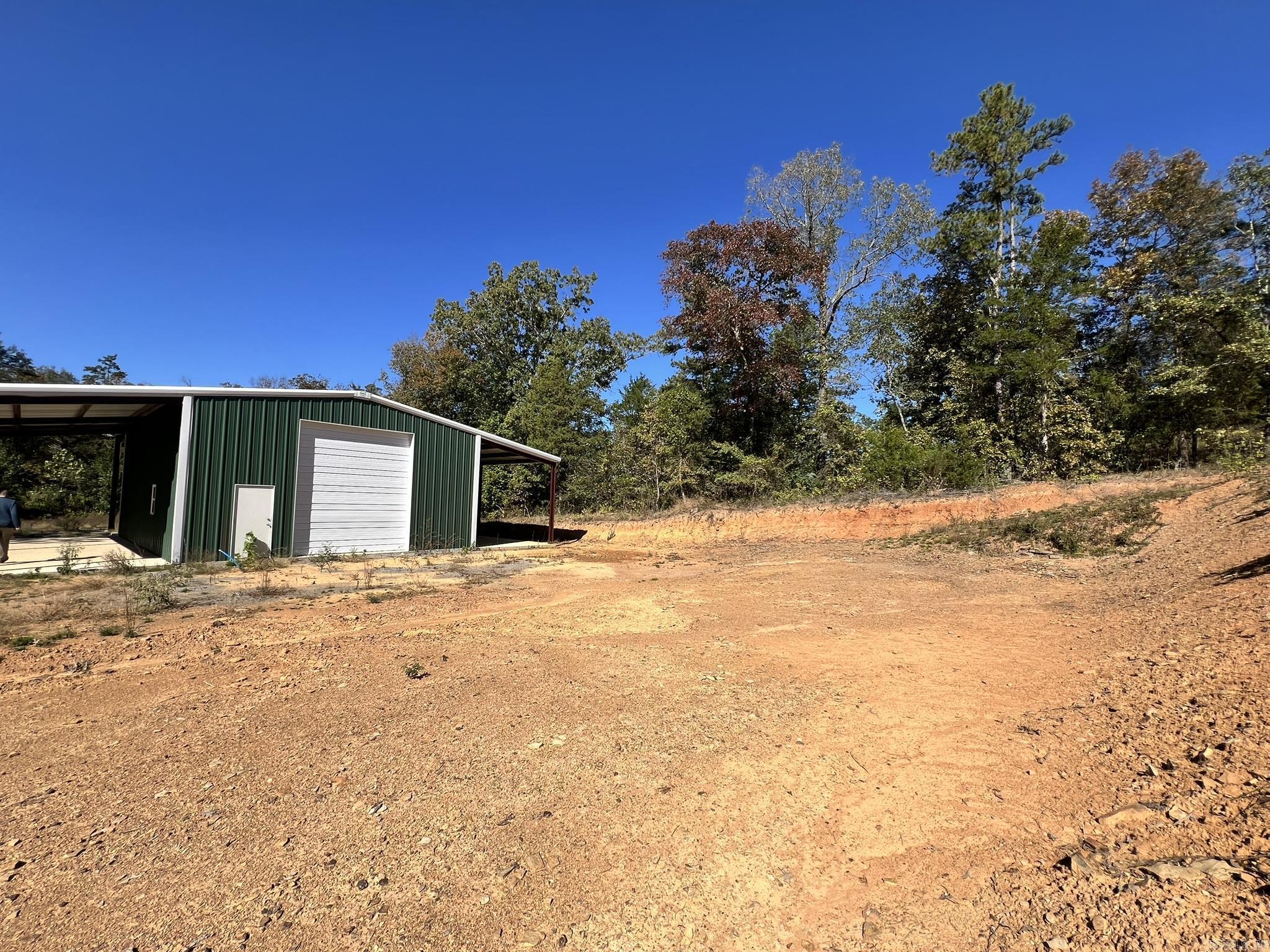 1011 Granny Hollar Road Property Photo 32
