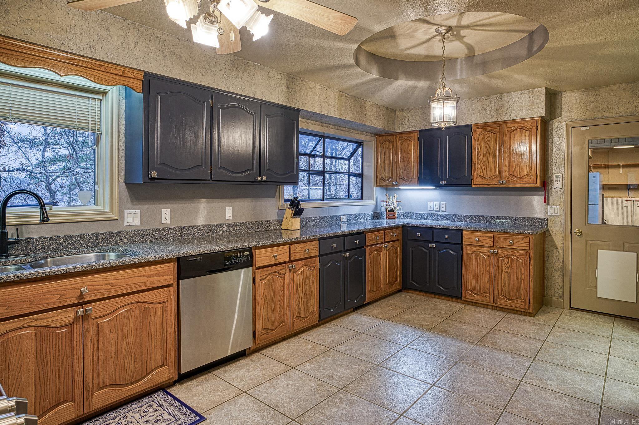 47 Coronado Lane Property Photo 4