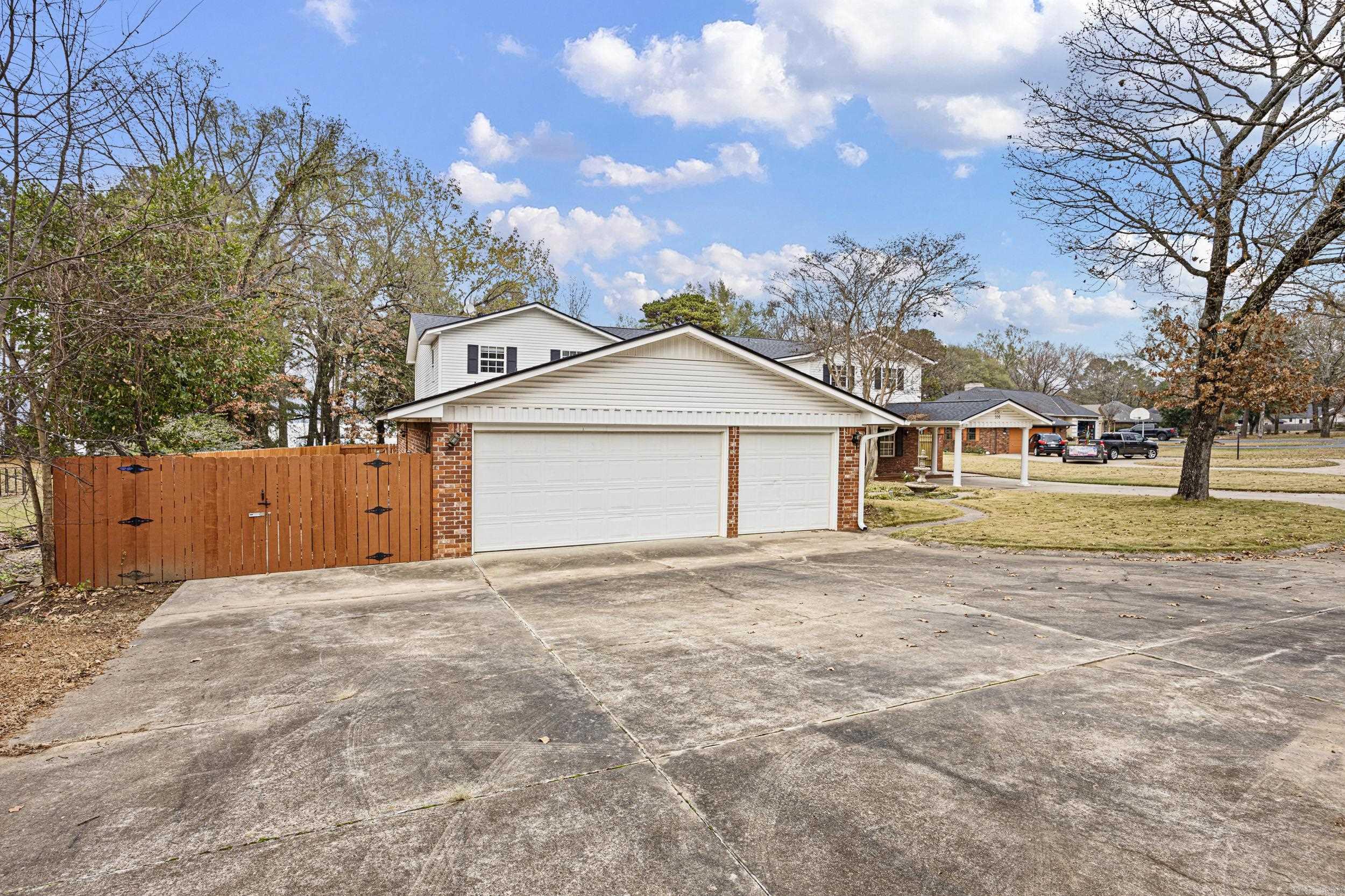 106 Walrock Shores Property Photo 3