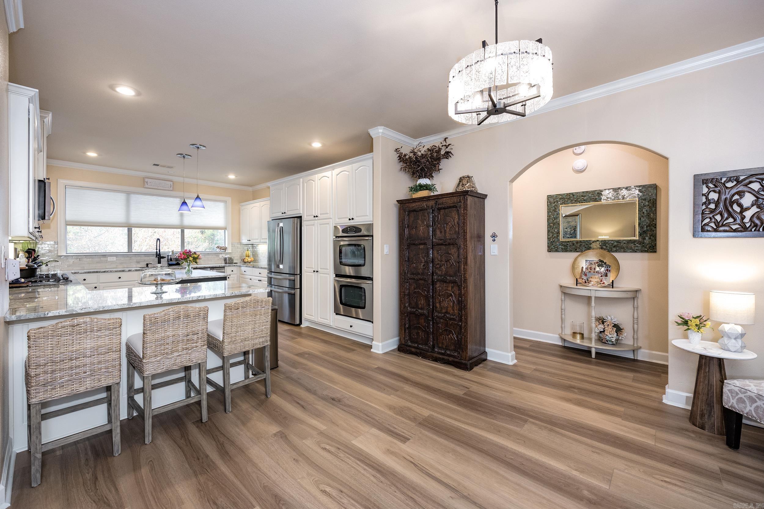 21 Epernay Circle Property Photo 14