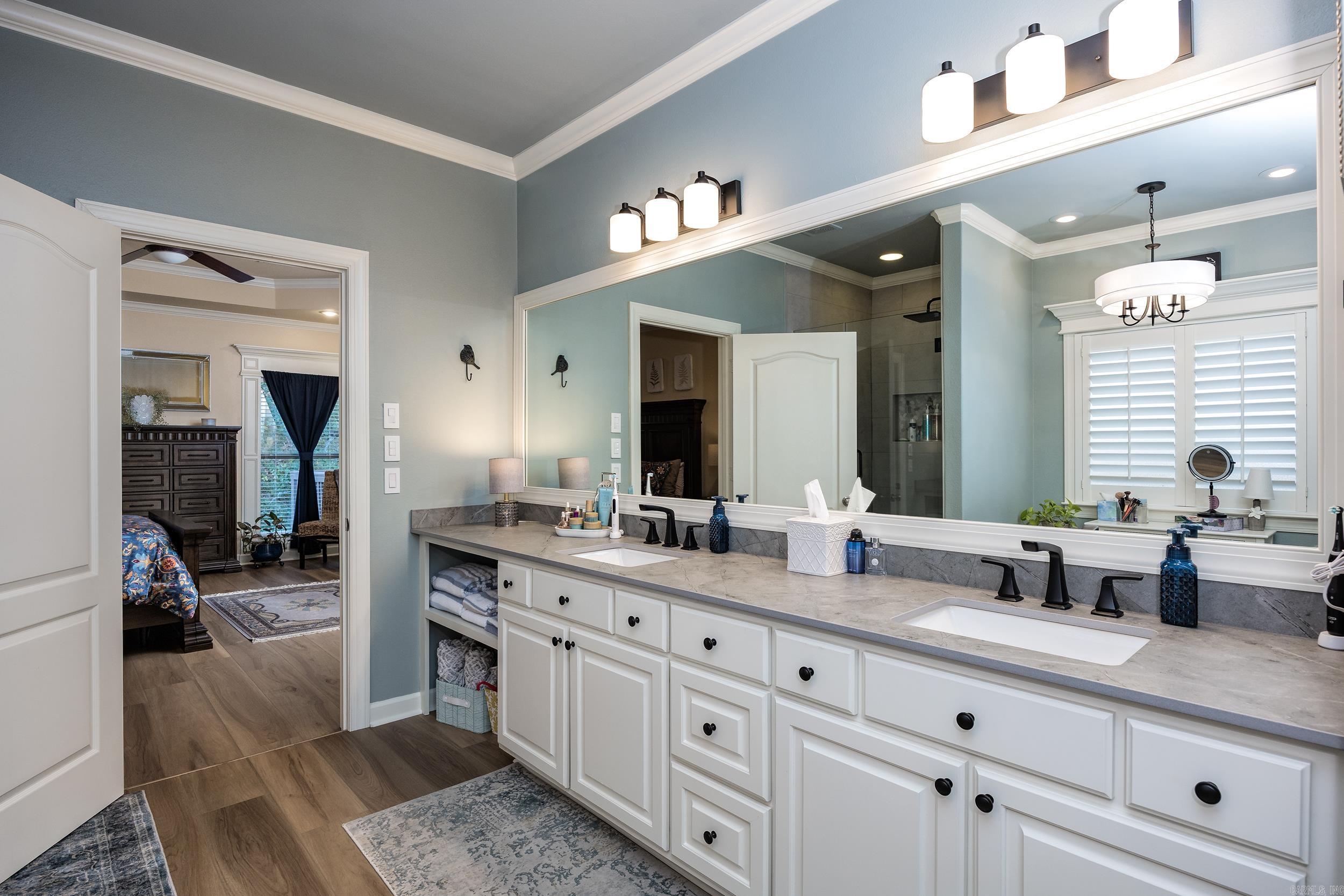 21 Epernay Circle Property Photo 29