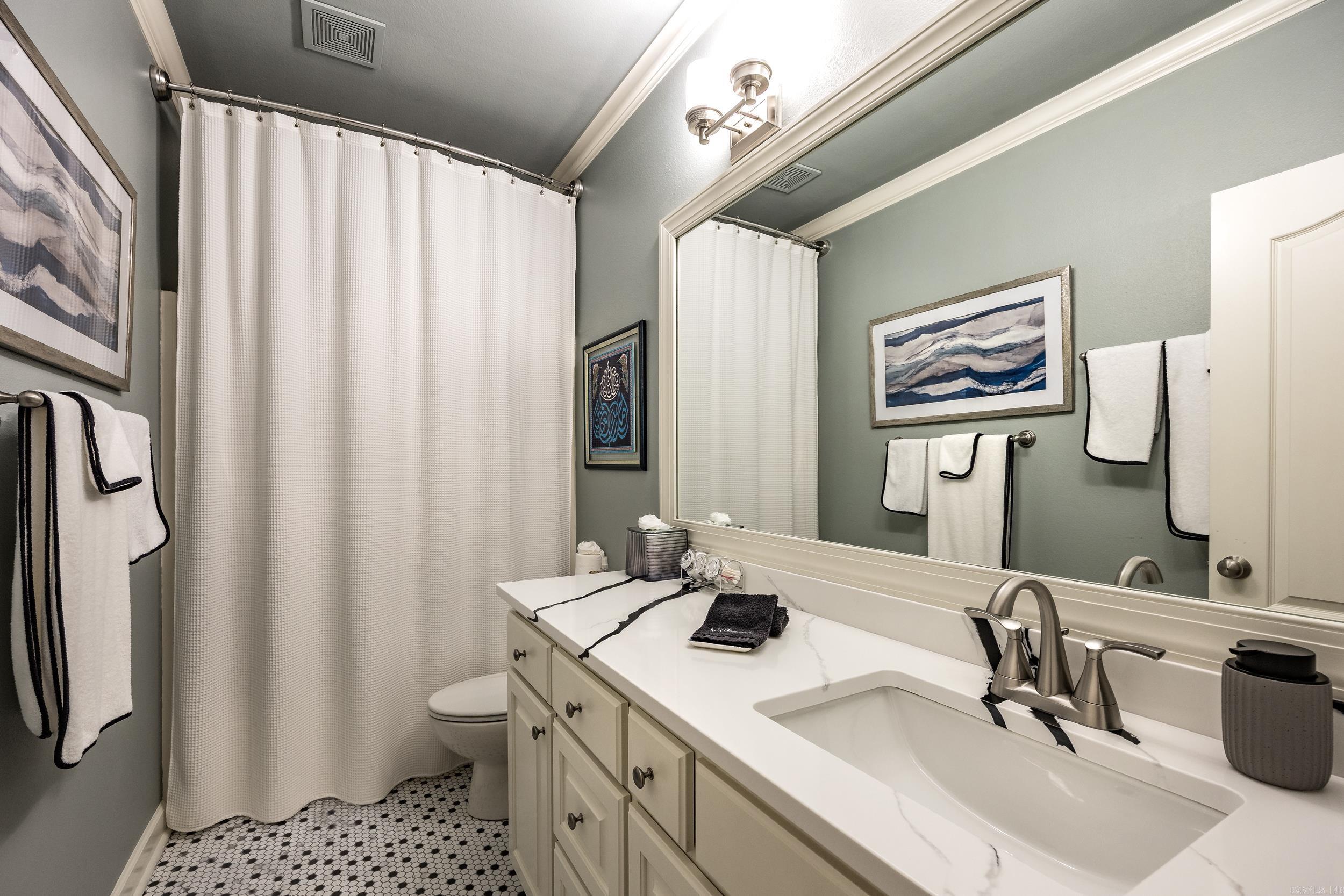 21 Epernay Circle Property Photo 39