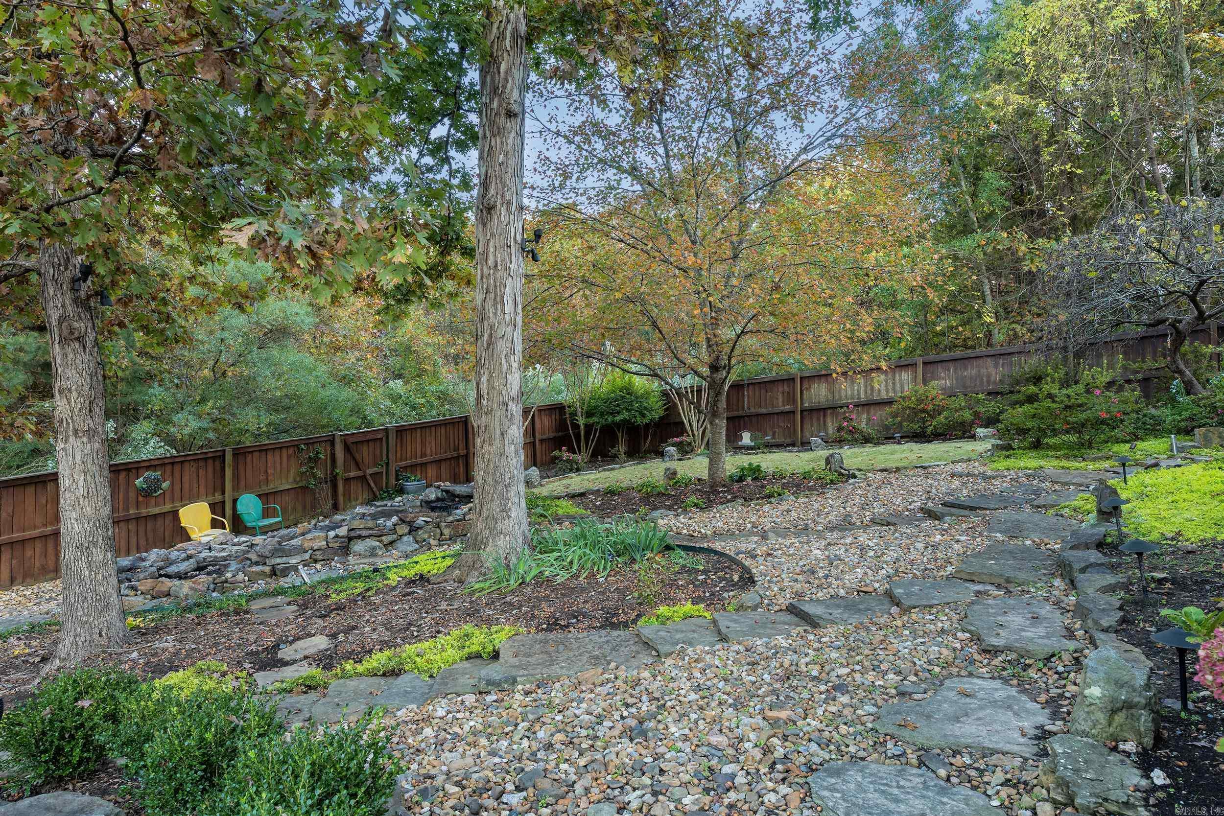 21 Epernay Circle Property Photo 45