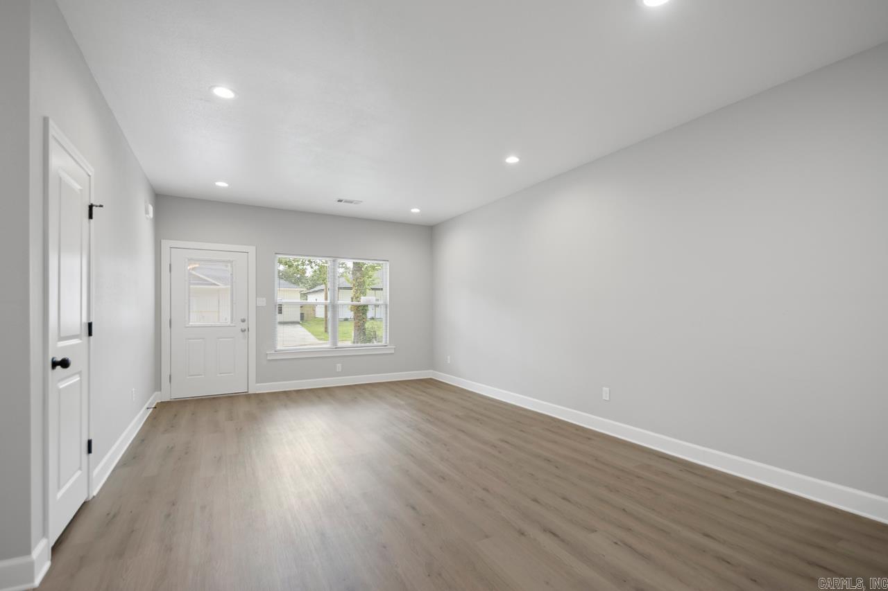 2210 Nichols Road Property Photo 10