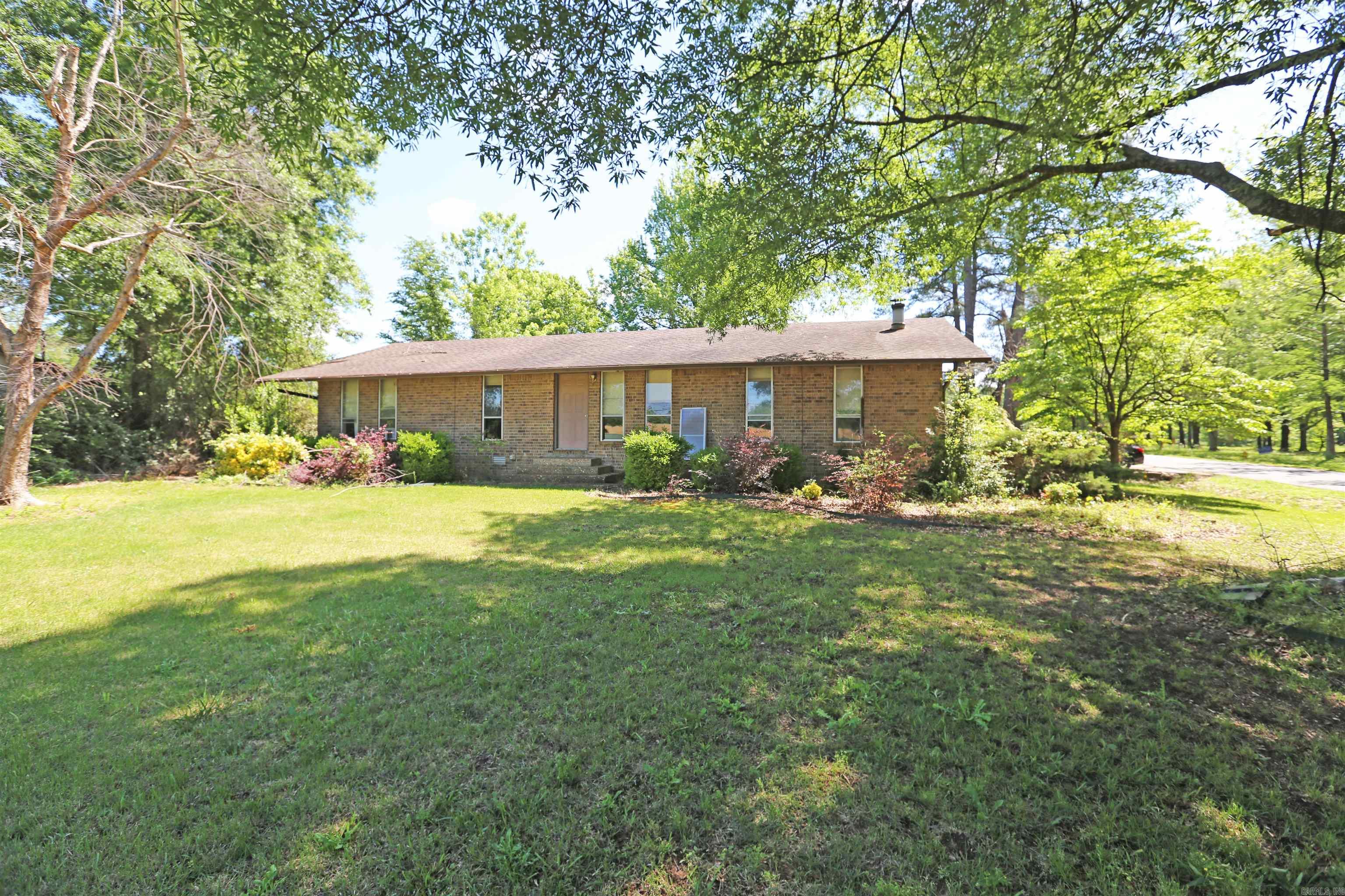 22 Bradley Drive Property Photo 1