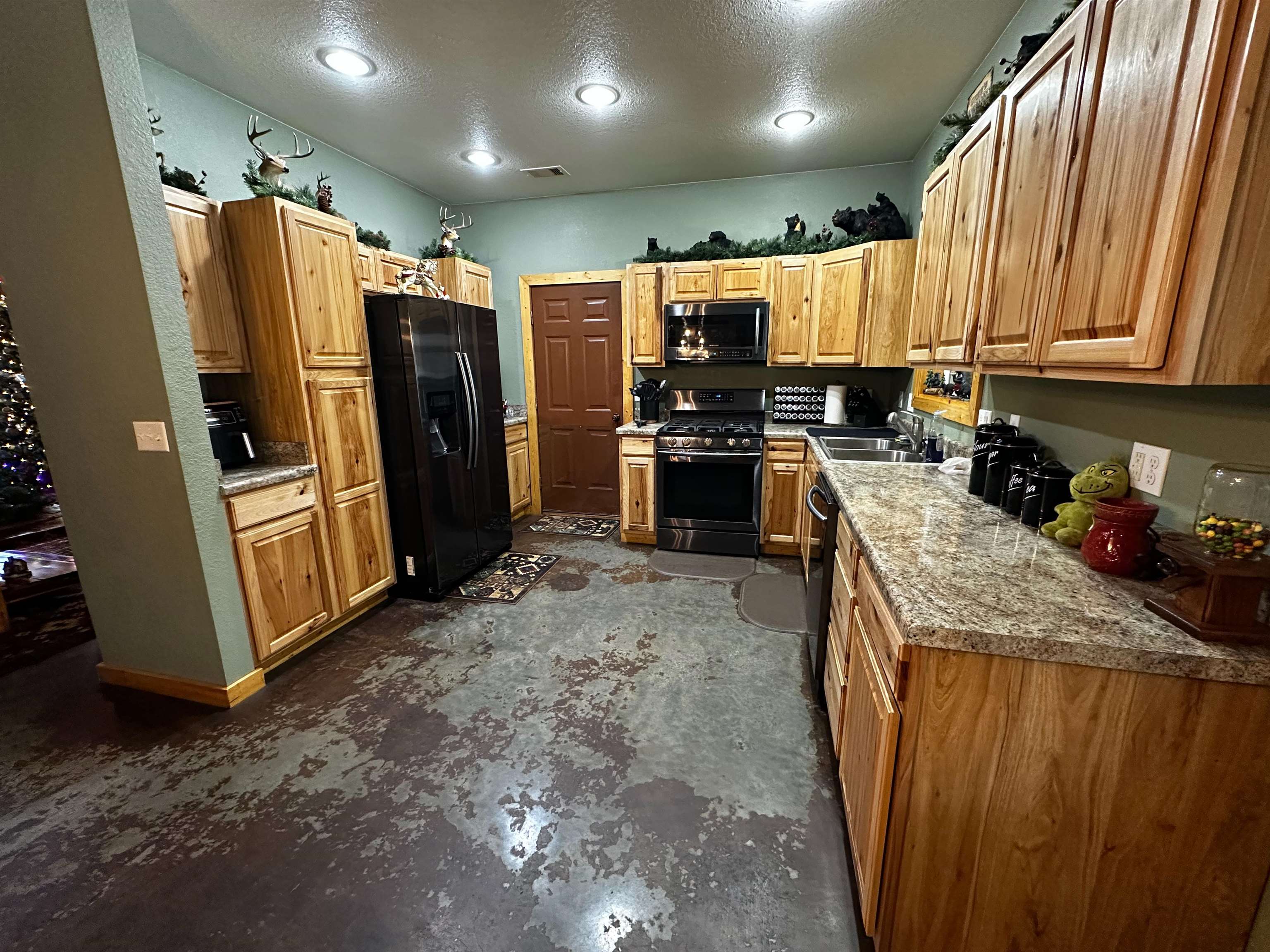 206 N Grover Avenue Property Photo 7