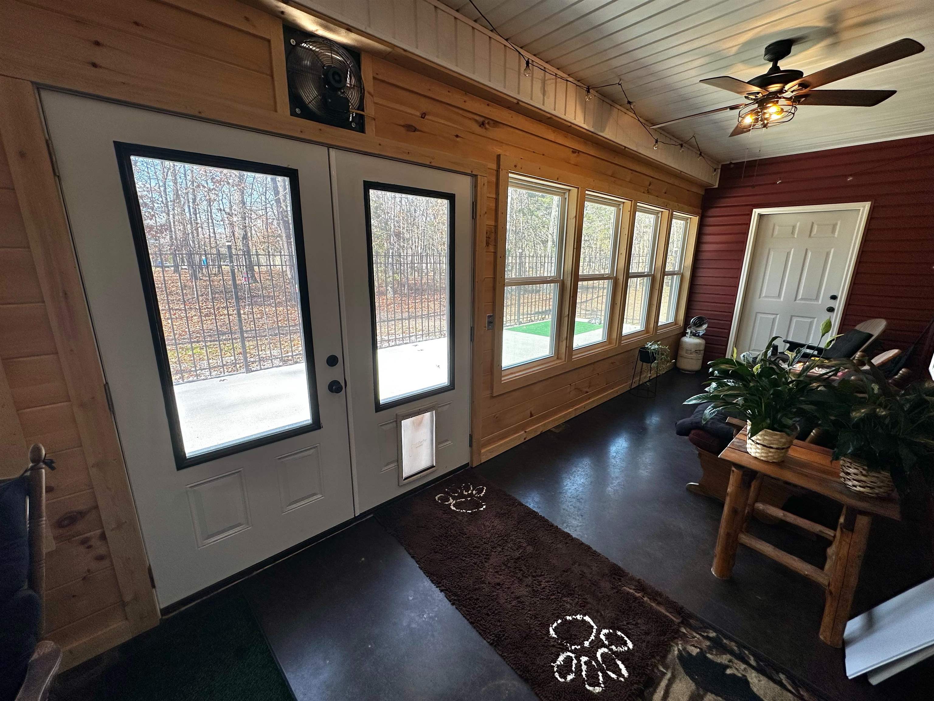 206 N Grover Avenue Property Photo 12