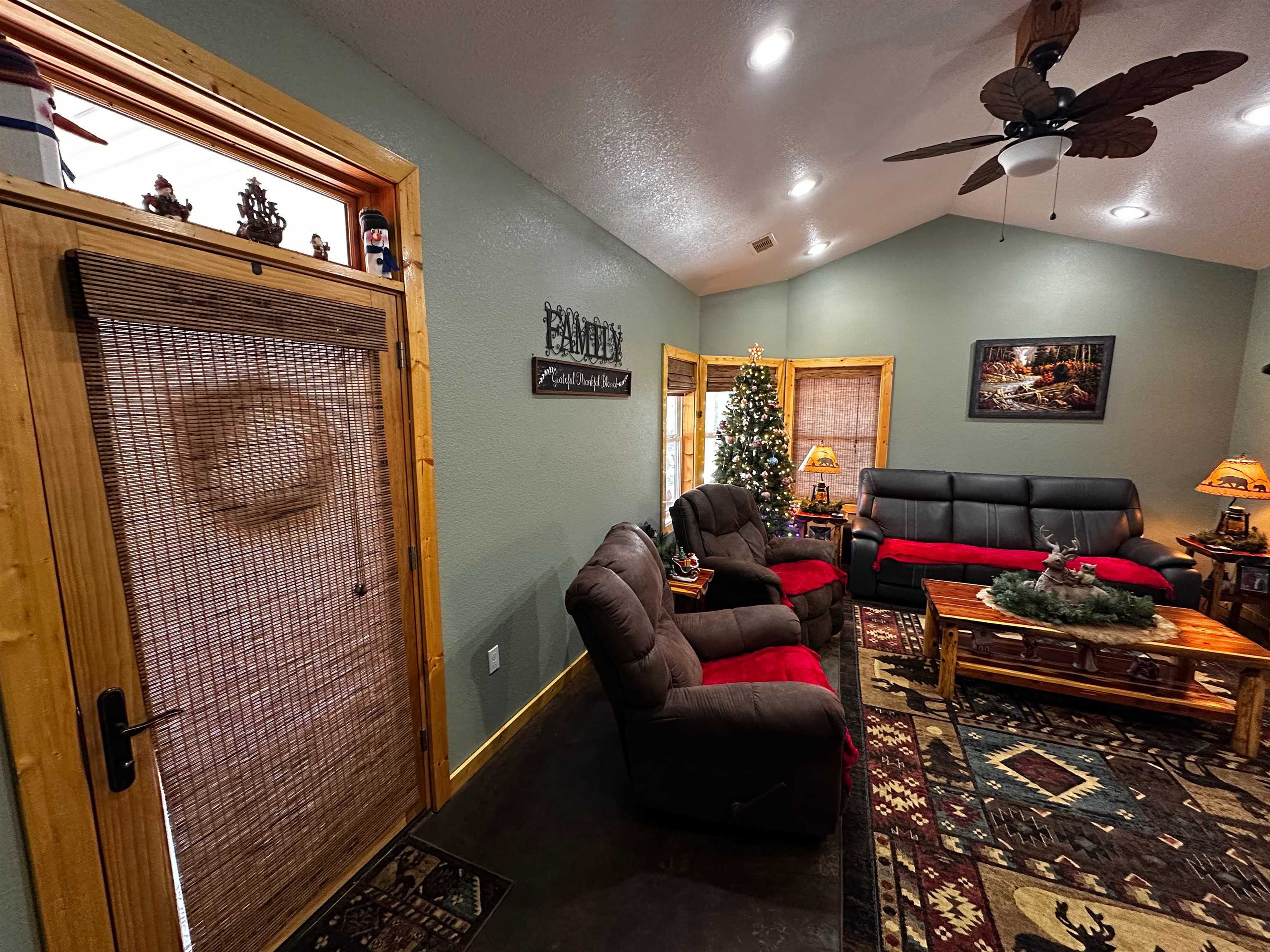 206 N Grover Avenue Property Photo 14