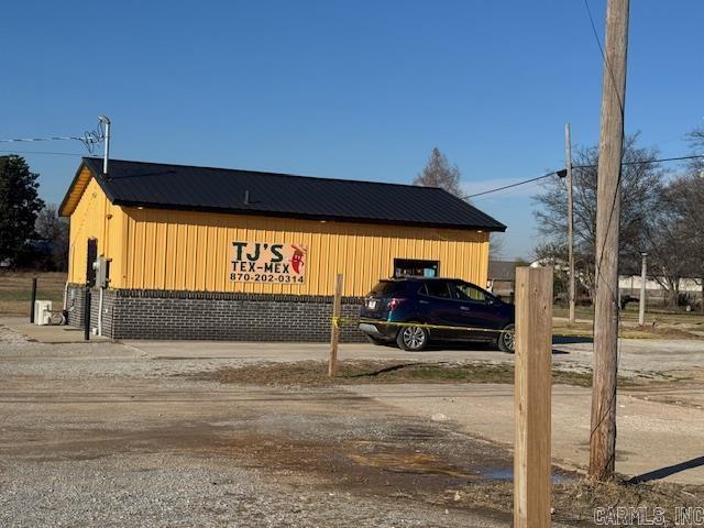 1903 S Highway 67 Property Photo 1