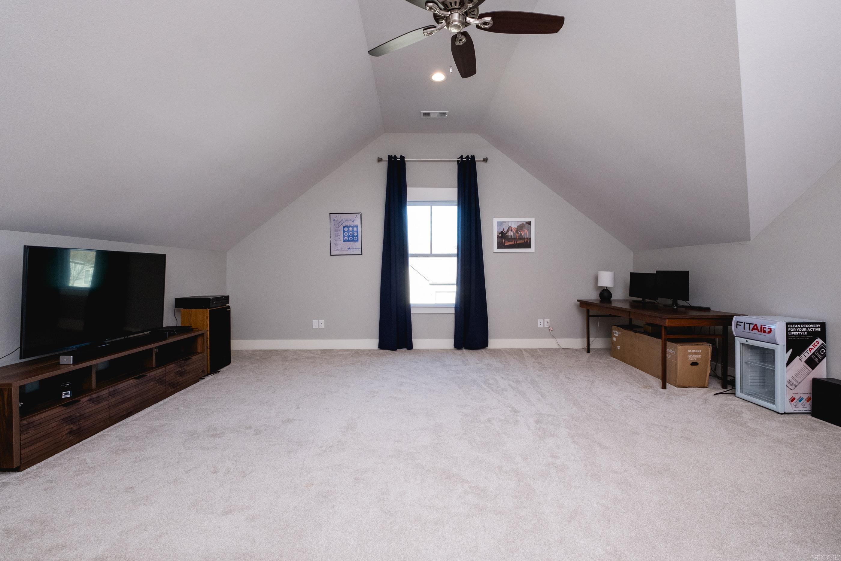 303 Wildcreek Boulevard Property Photo 26