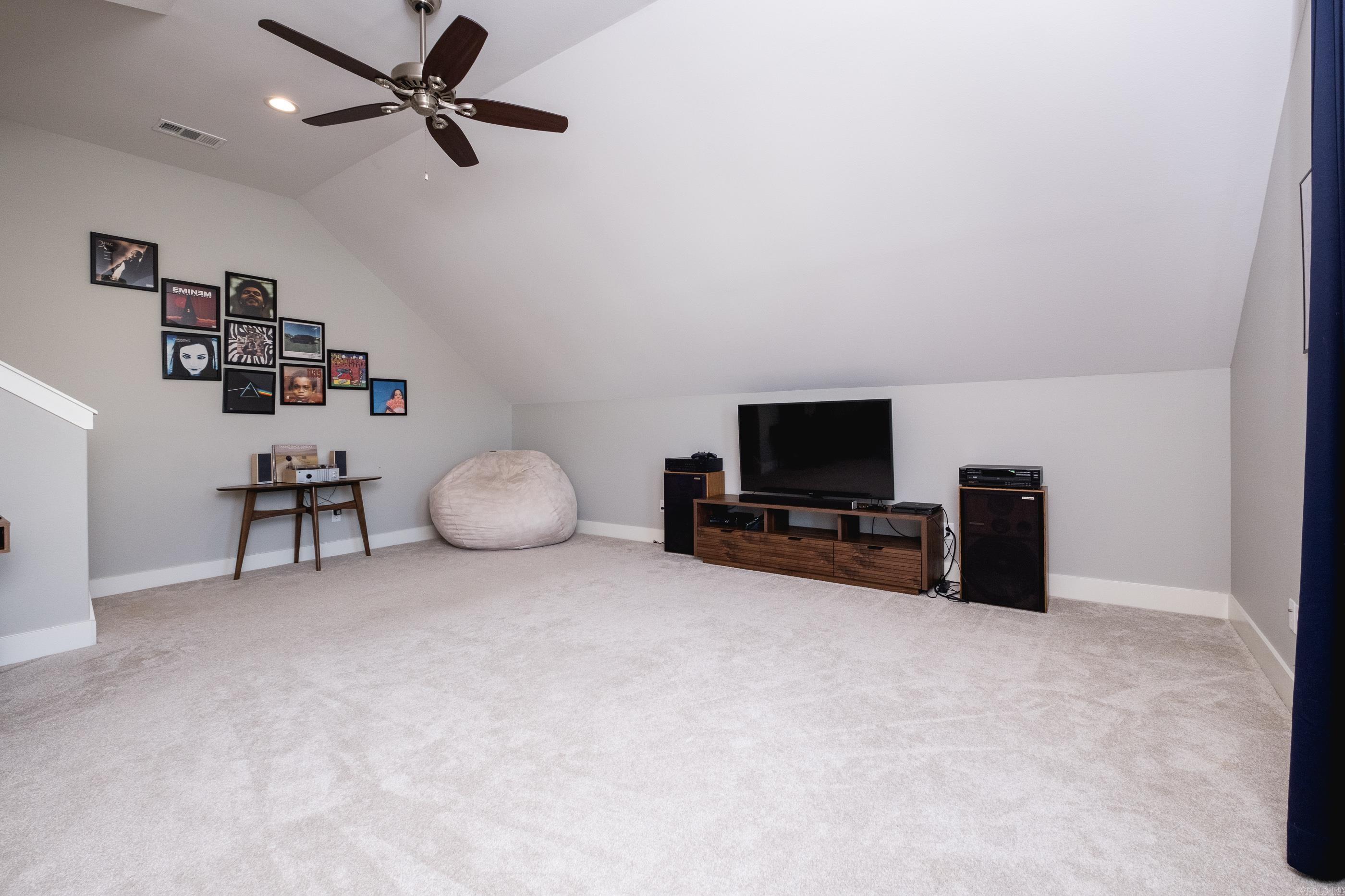 303 Wildcreek Boulevard Property Photo 27