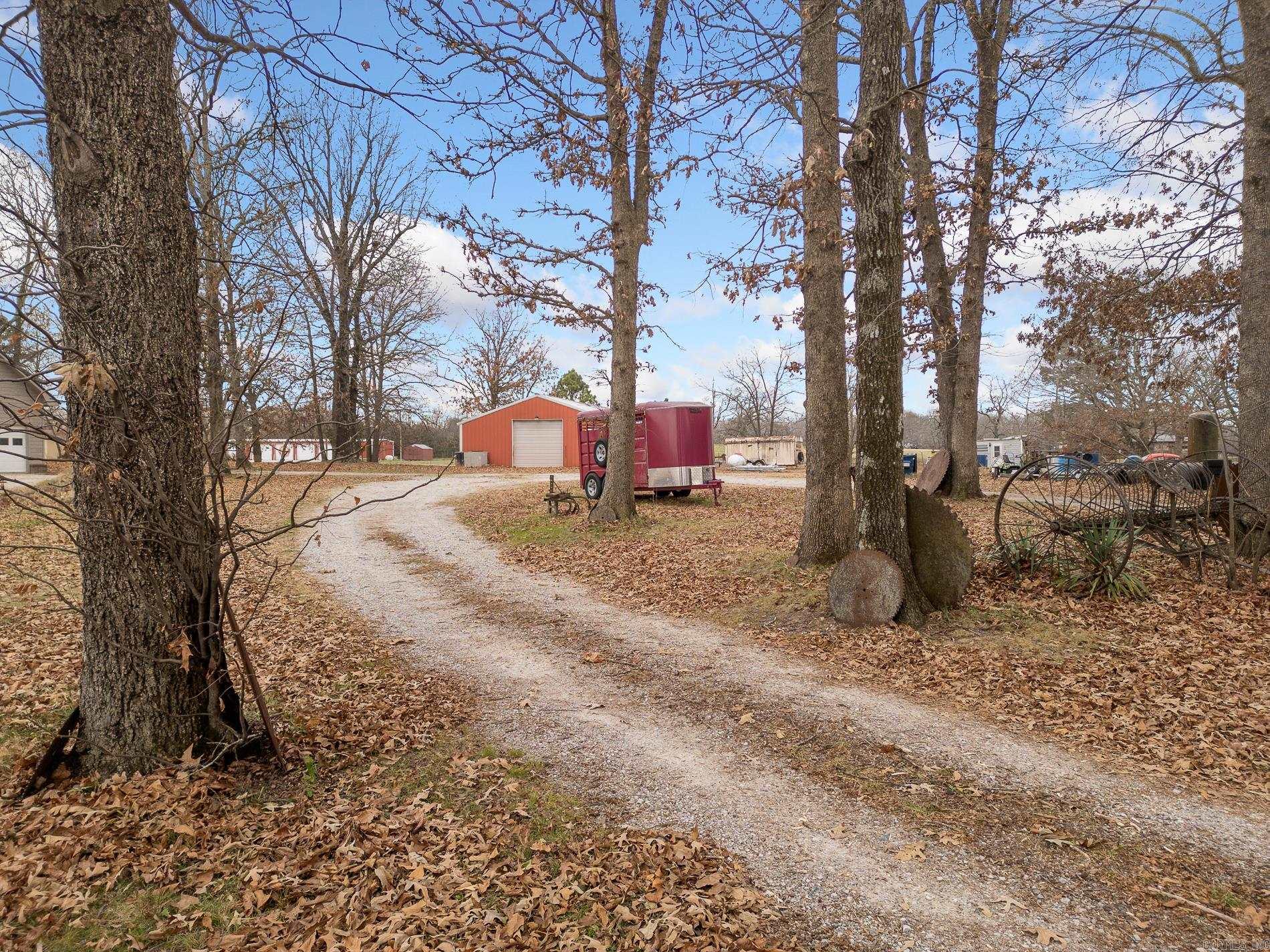 8049 N Highway 7 Property Photo 7