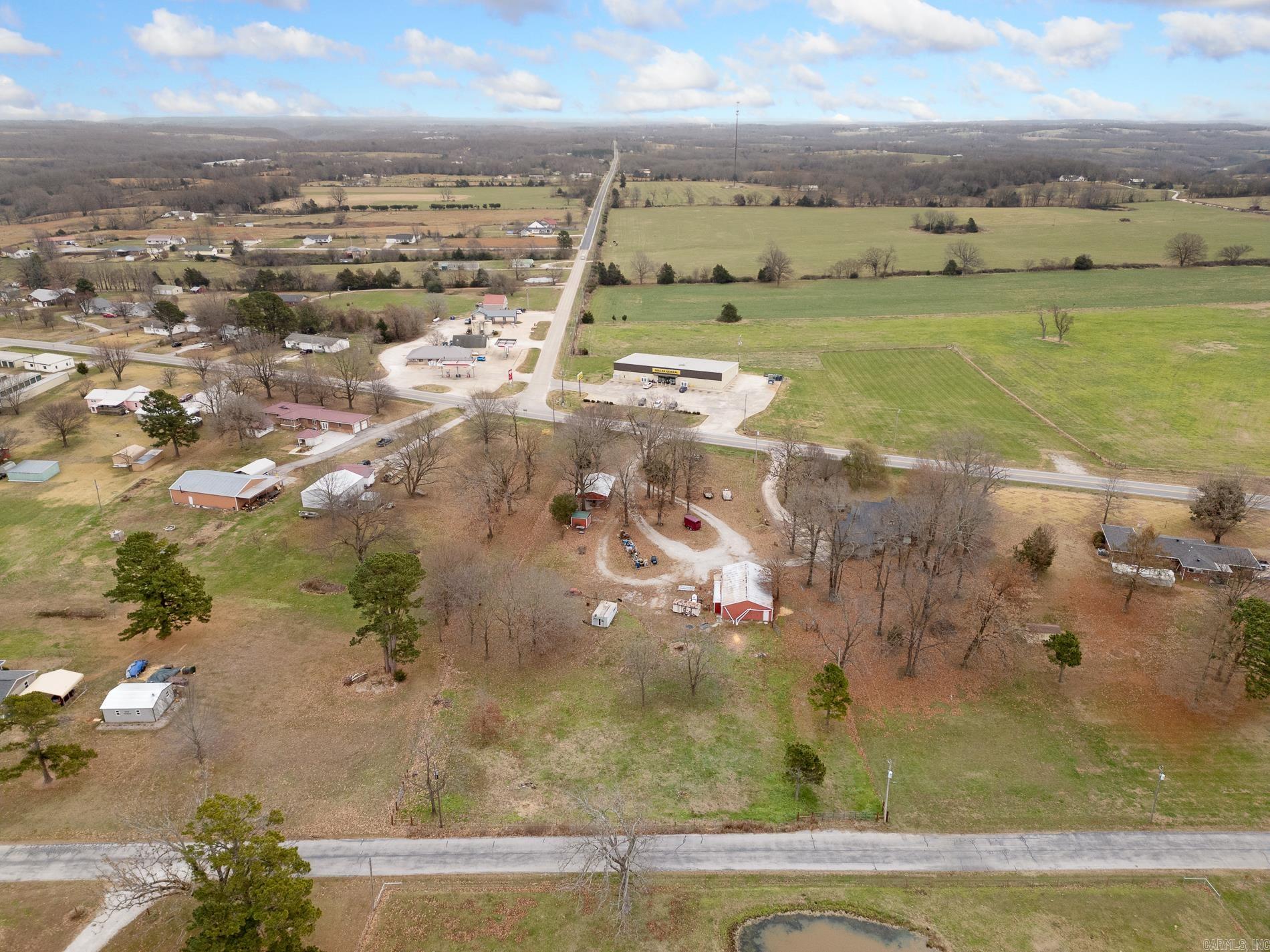 8049 N Highway 7 Property Photo 15