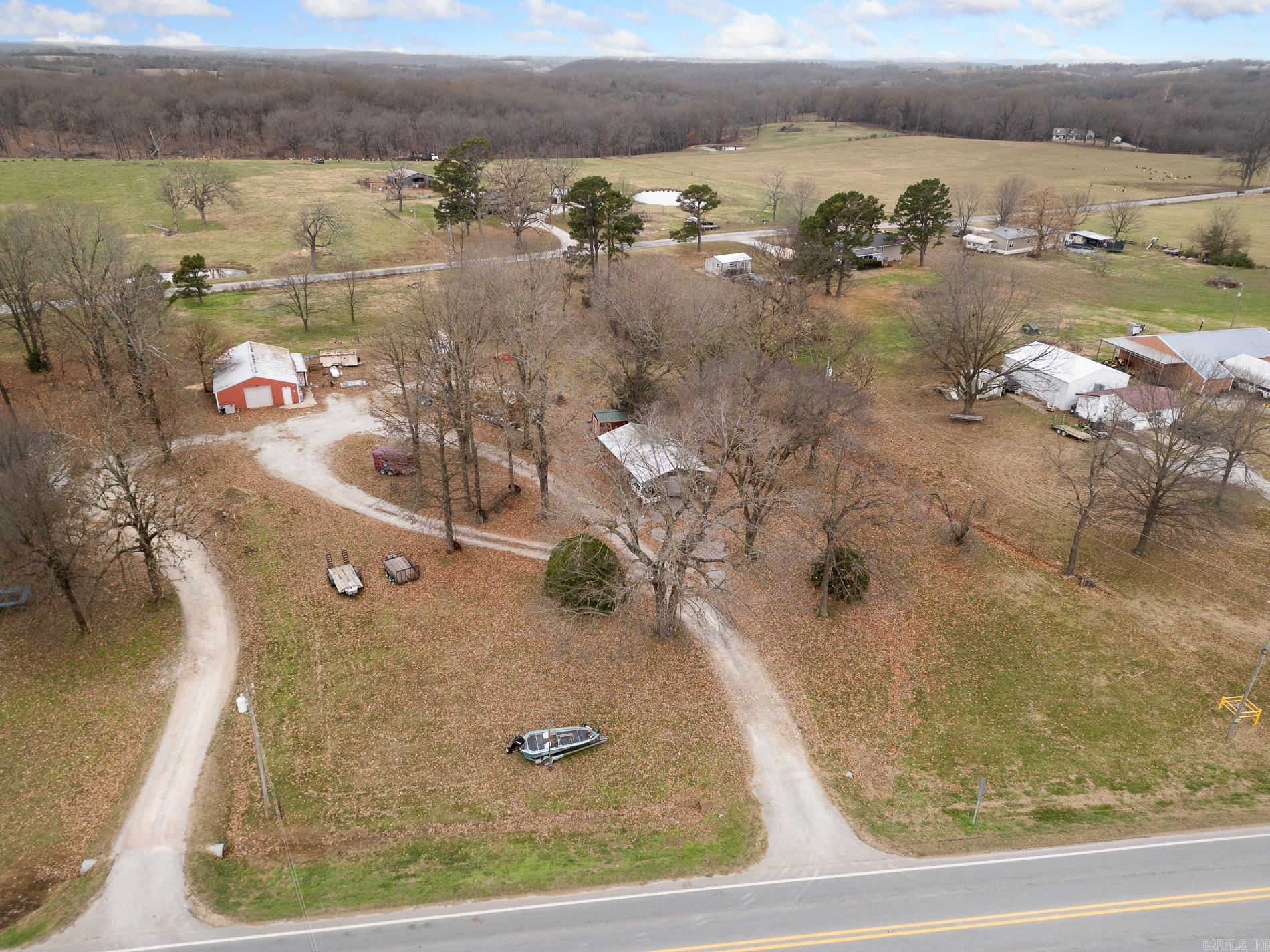 8049 N Highway 7 Property Photo 17