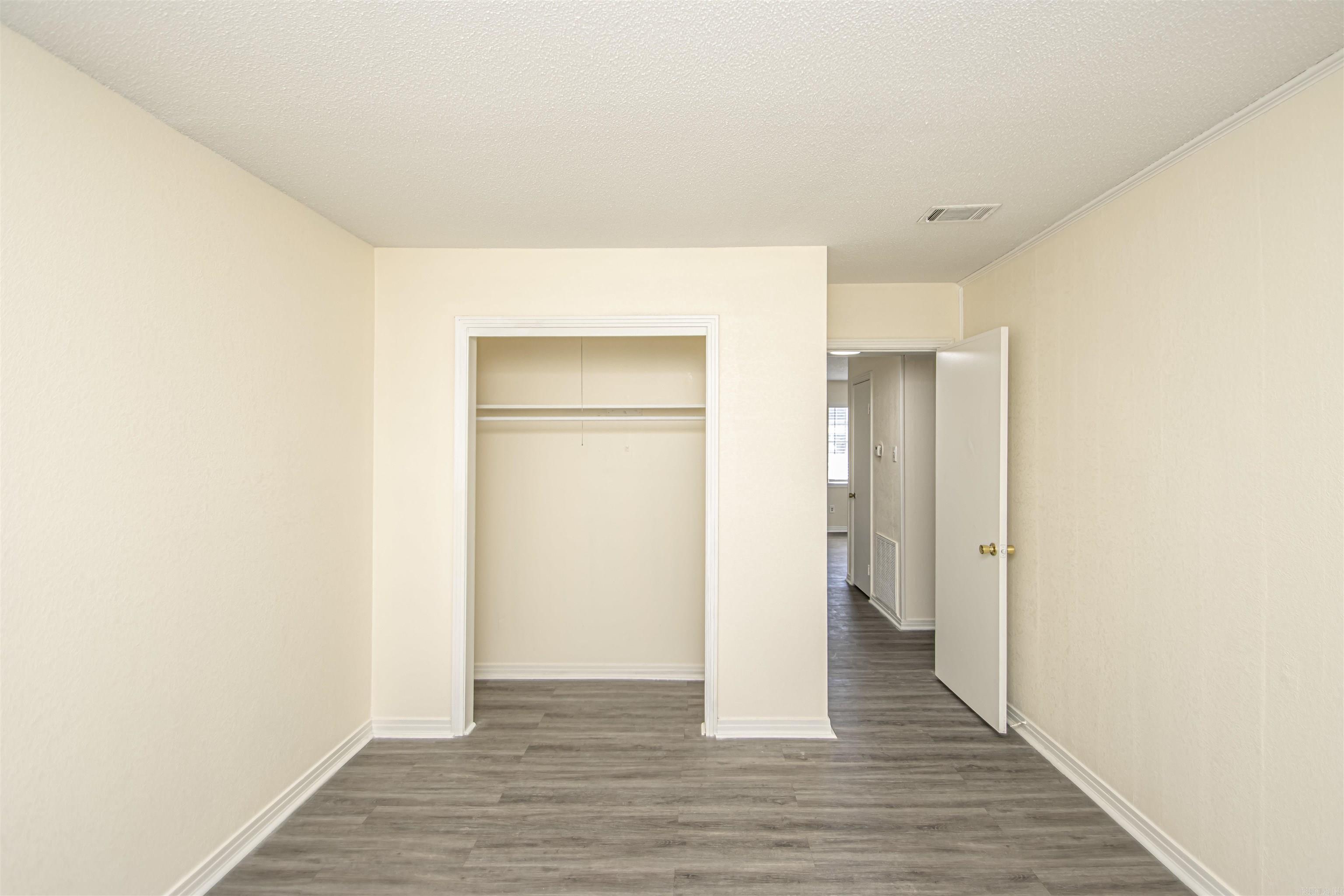 515 Brookside Drive Property Photo 8