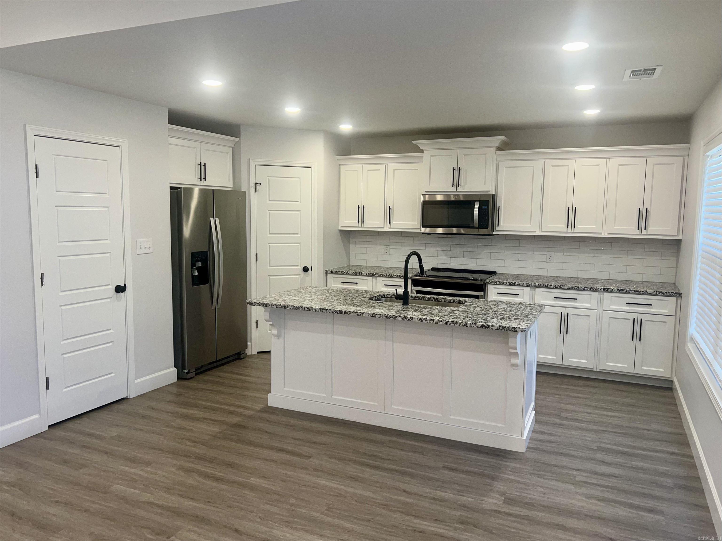 2505 Dallas Property Photo 4